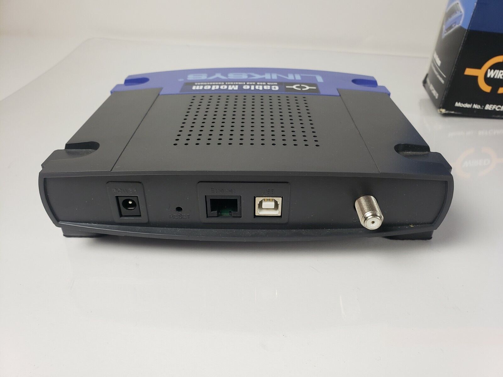 Linksys BEFCMU10 Ver.3 Cable Modem w/ USB & Ethernet Connections 42.88 Mbps