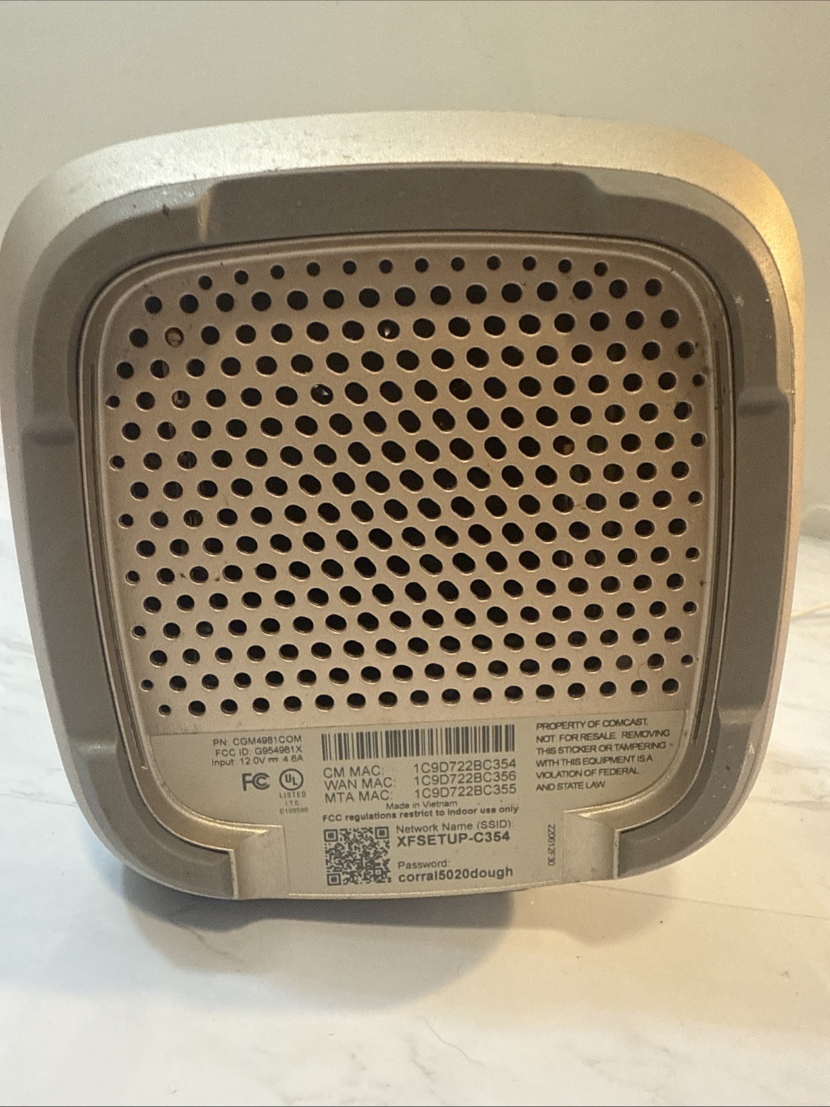 Xfinity xFi Gateway Router XB8-T Wifi CGM4981COM W/Power Adapter