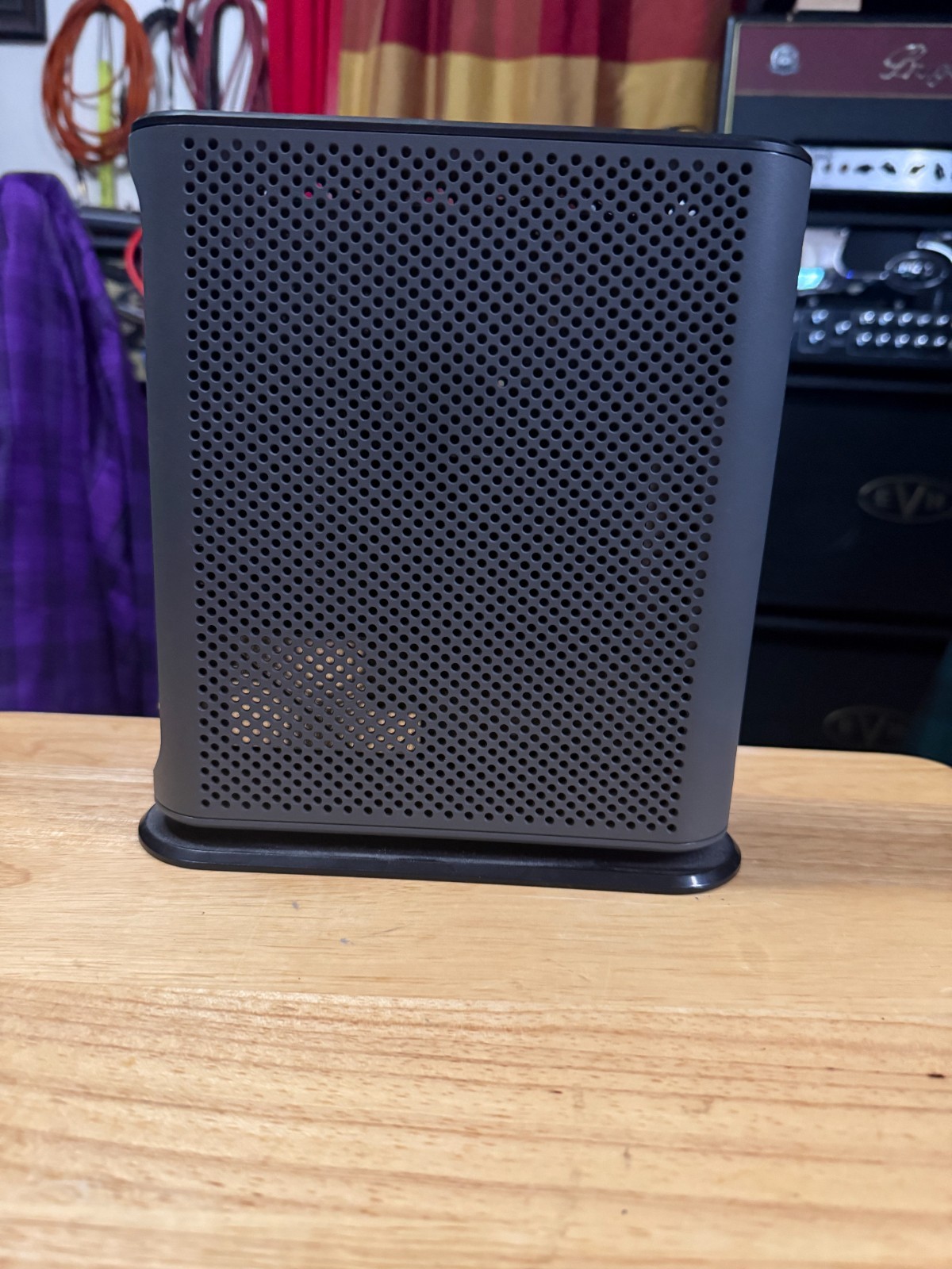 Motorola MG7700 AC1900 Dual-Band DOCSIS 3.0 Cable Modem Router