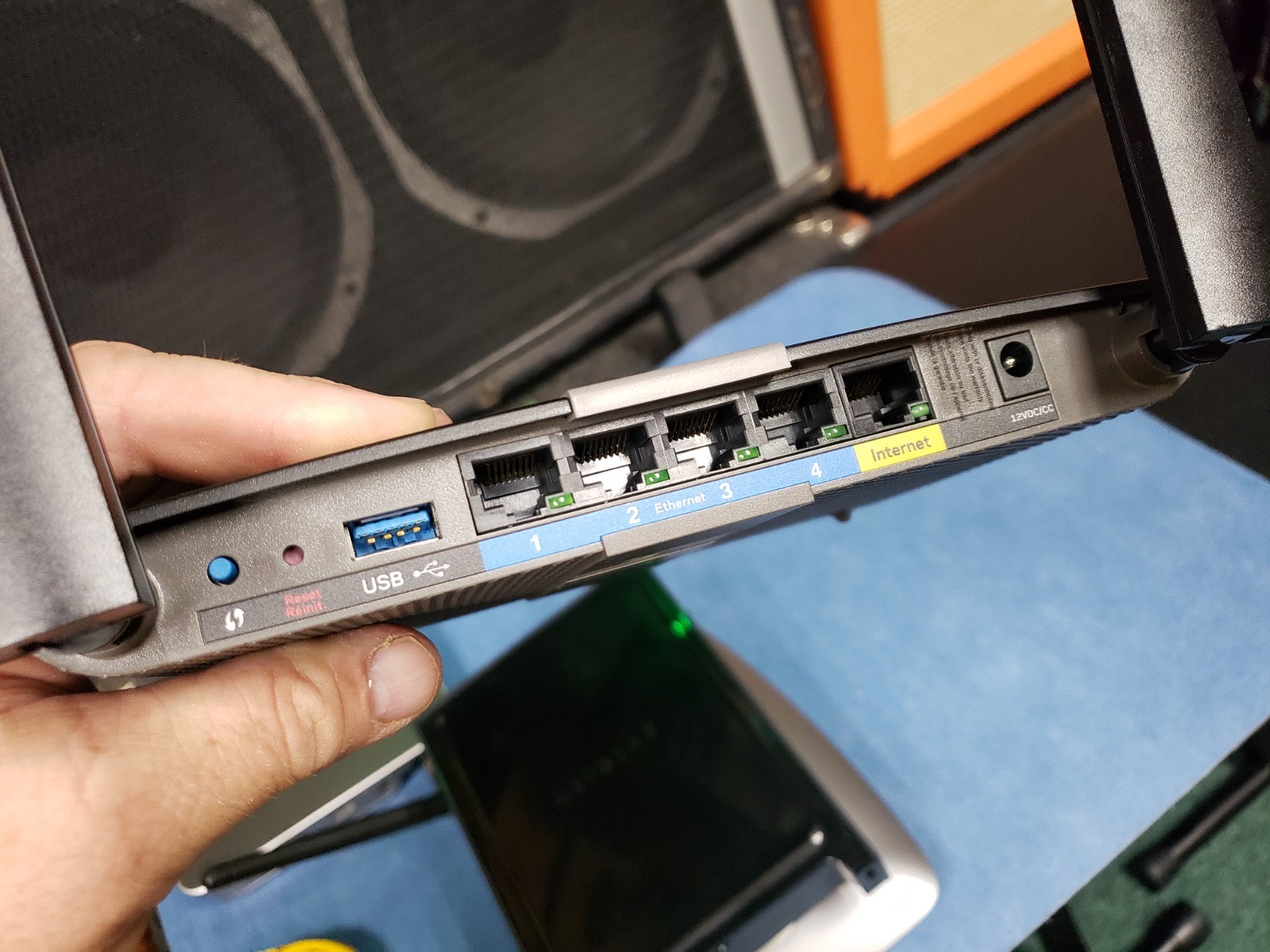 lot of 5 modems untested Netgear, AT&T, Linksys, Cisco as-is