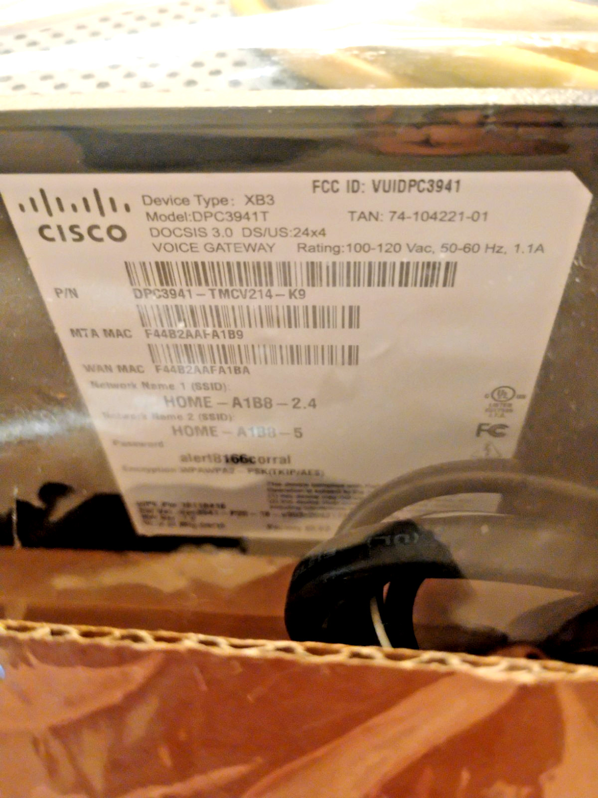 Xfinity Cisco DPC3941T XB3 Wireless Modem Router DOCSIS 3.0 Voice Gateway New