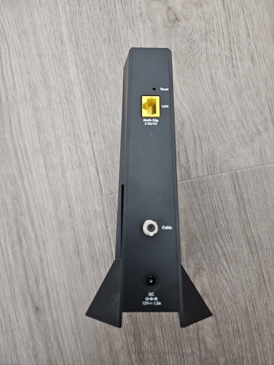 Netgear Nighthawk CM2000 DOCSIS 3.1 Multi-Gig Cable Modem – Tested Working, Used