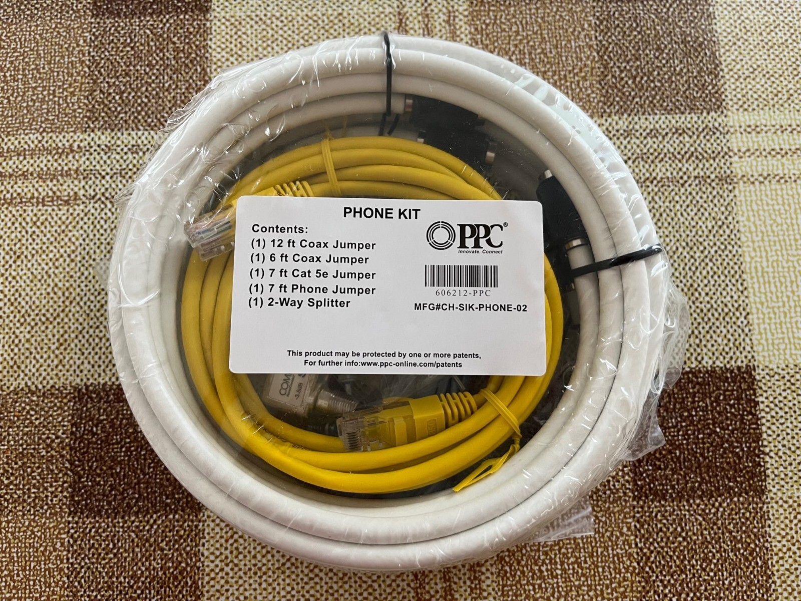 Modem Router Technicolor DPC3216 with Ethernet + other cables (see pictures)