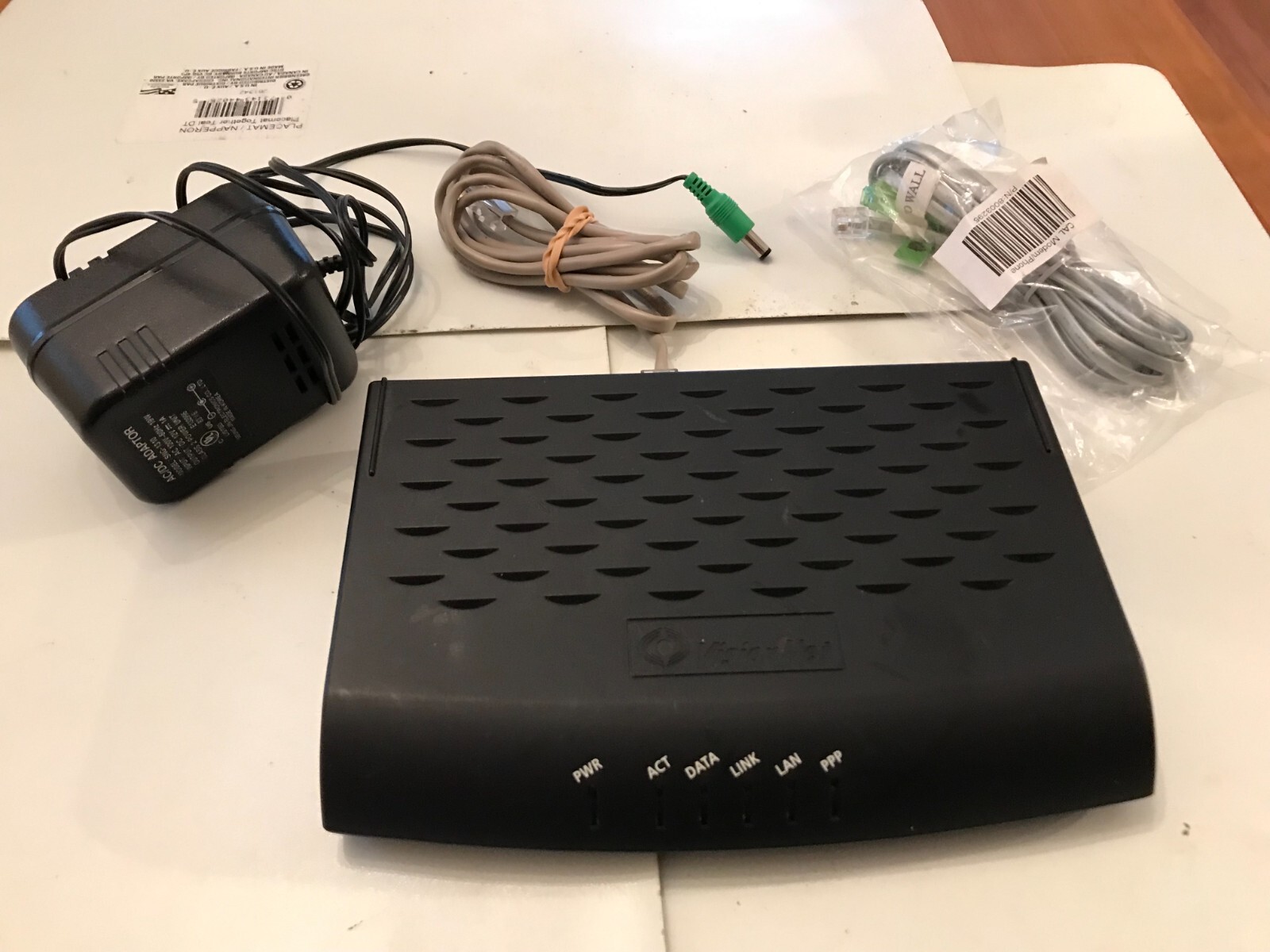VisionNet ADSL 201 Modem. Untested but powers up.