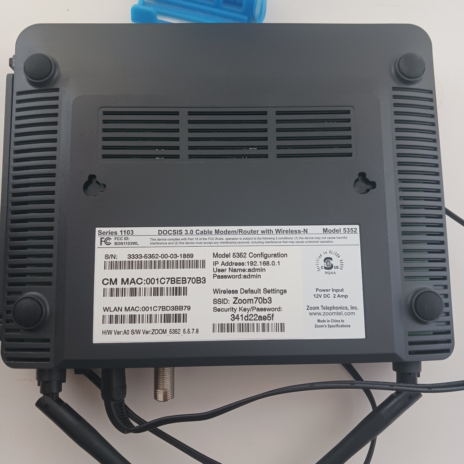 Zoom Docsis 3.0 Cable Modem Router with Wireless-N Model 5352 Series 1103