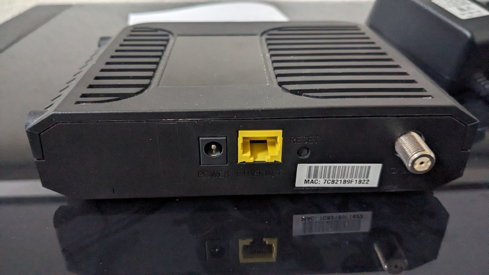 Cisco DPC3008 Cable Modem with Power Supply and Cable Included