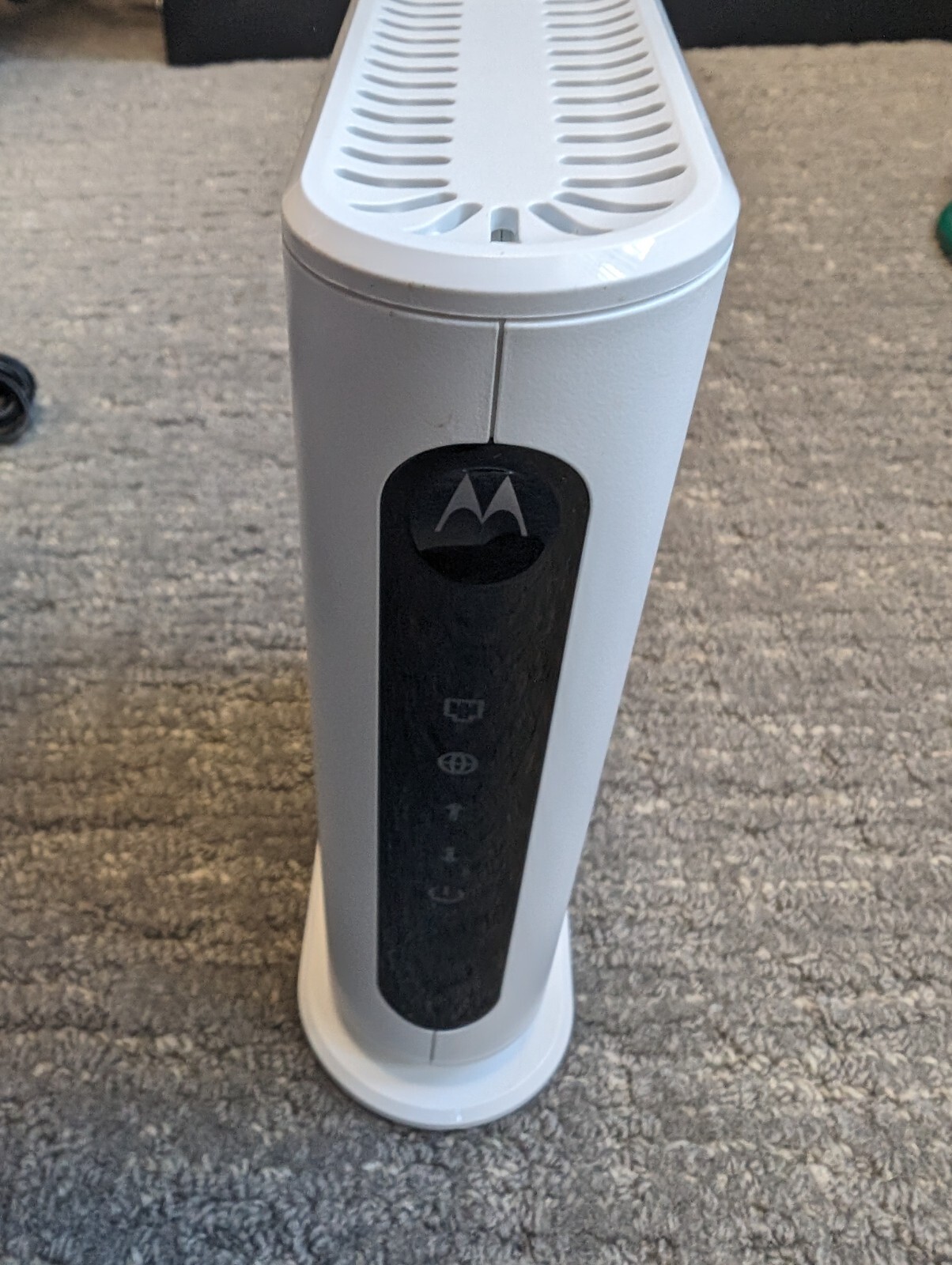 MOTOROLA Model MB7420 Modem, 686 Mbps DOCSIS 3.0 Tested
