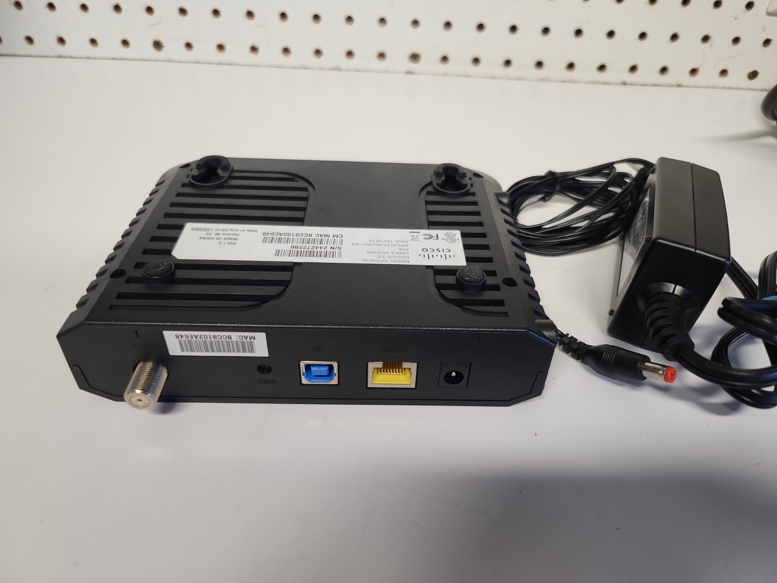 Cisco DPC3010 DOCSIS 3.0 12v Cable Modem w/ Power Supply