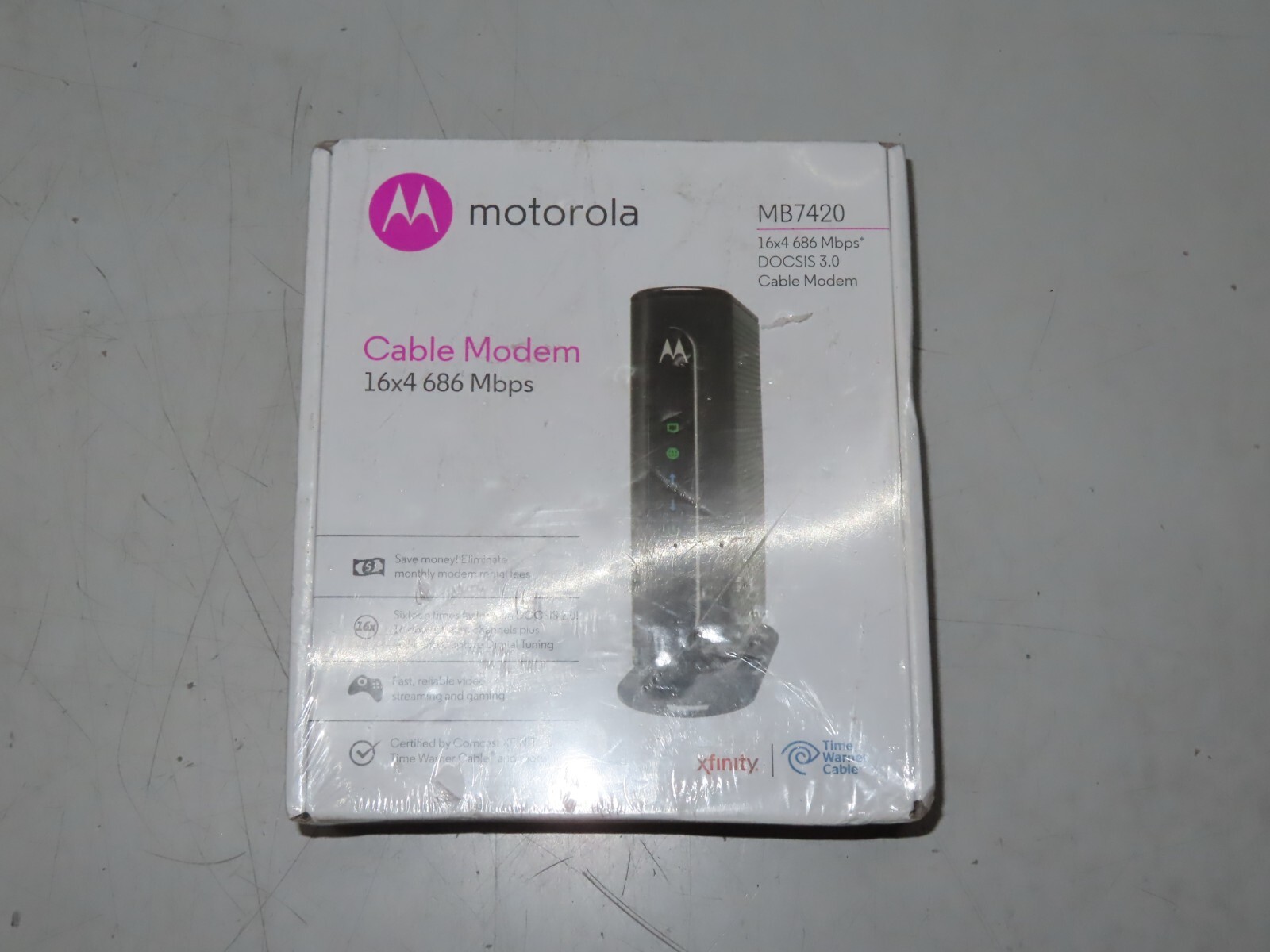 Motorola MG7550 WiFi Router 16×4 High Speed ​​Cable Modem Plus AC1900