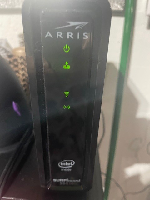 Arris Surfboard 16×4 Cable Modem Router – Black (Sbg10)