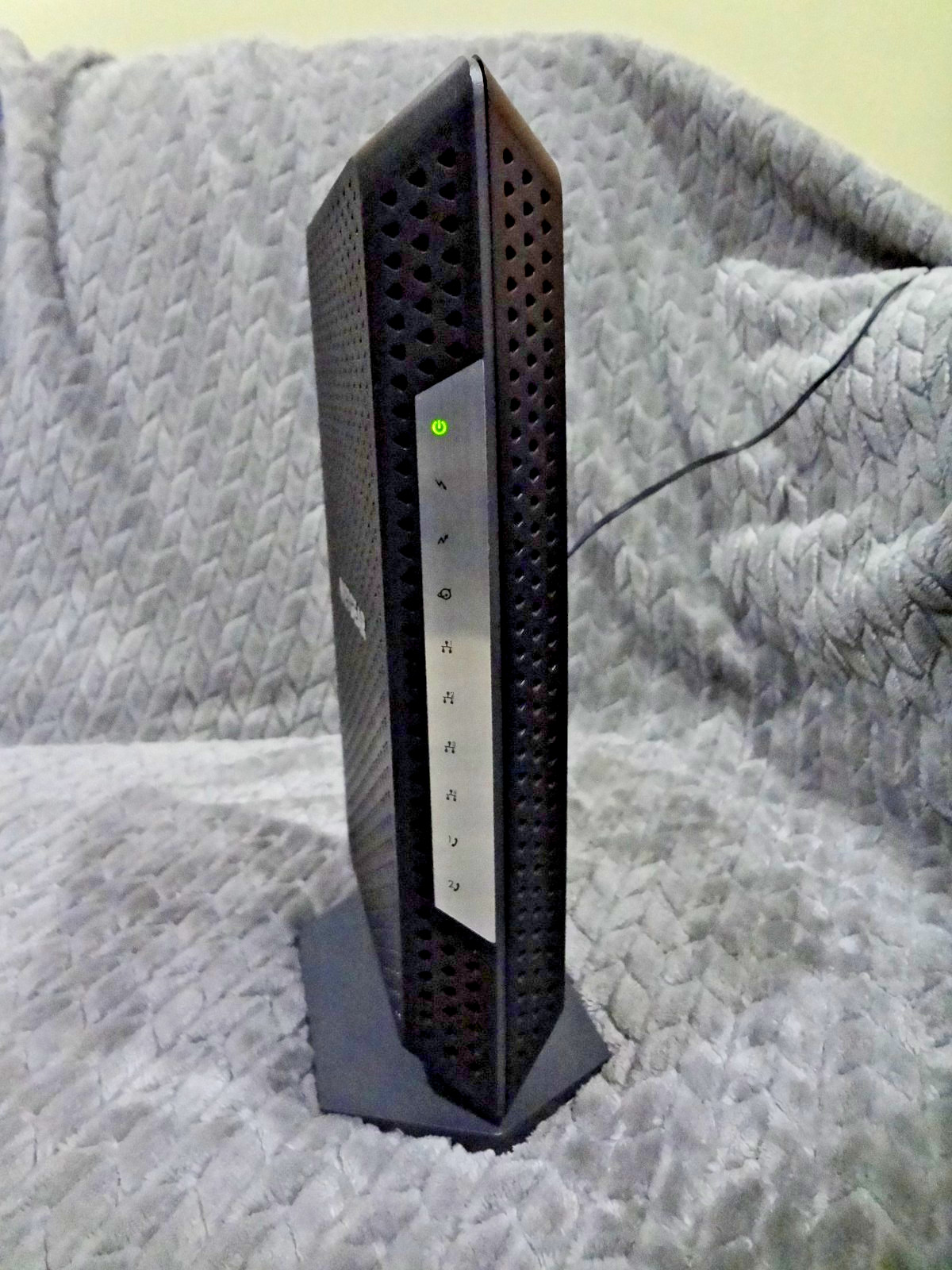 NETGEAR CM1150V Nighthawk Multi-Gig Speed Cable Modem for XFINITY Voice