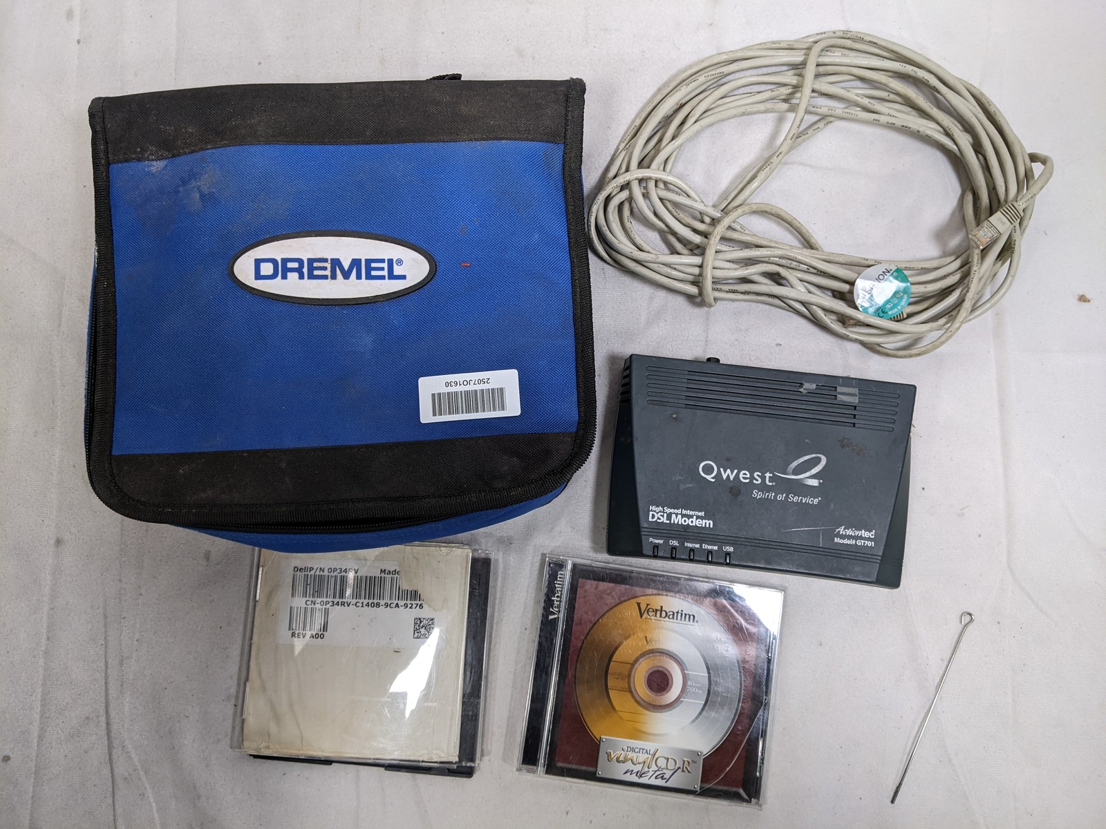 Qwest DSL Modem Actiontec #GT701 with Wires+ Dremel Case+ Dell Training Videos