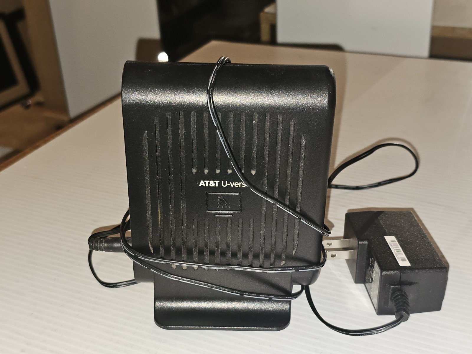 ARRIS VAP2500 AT&T U-VERSE WIRELESS ACCESS POINT. Row A3