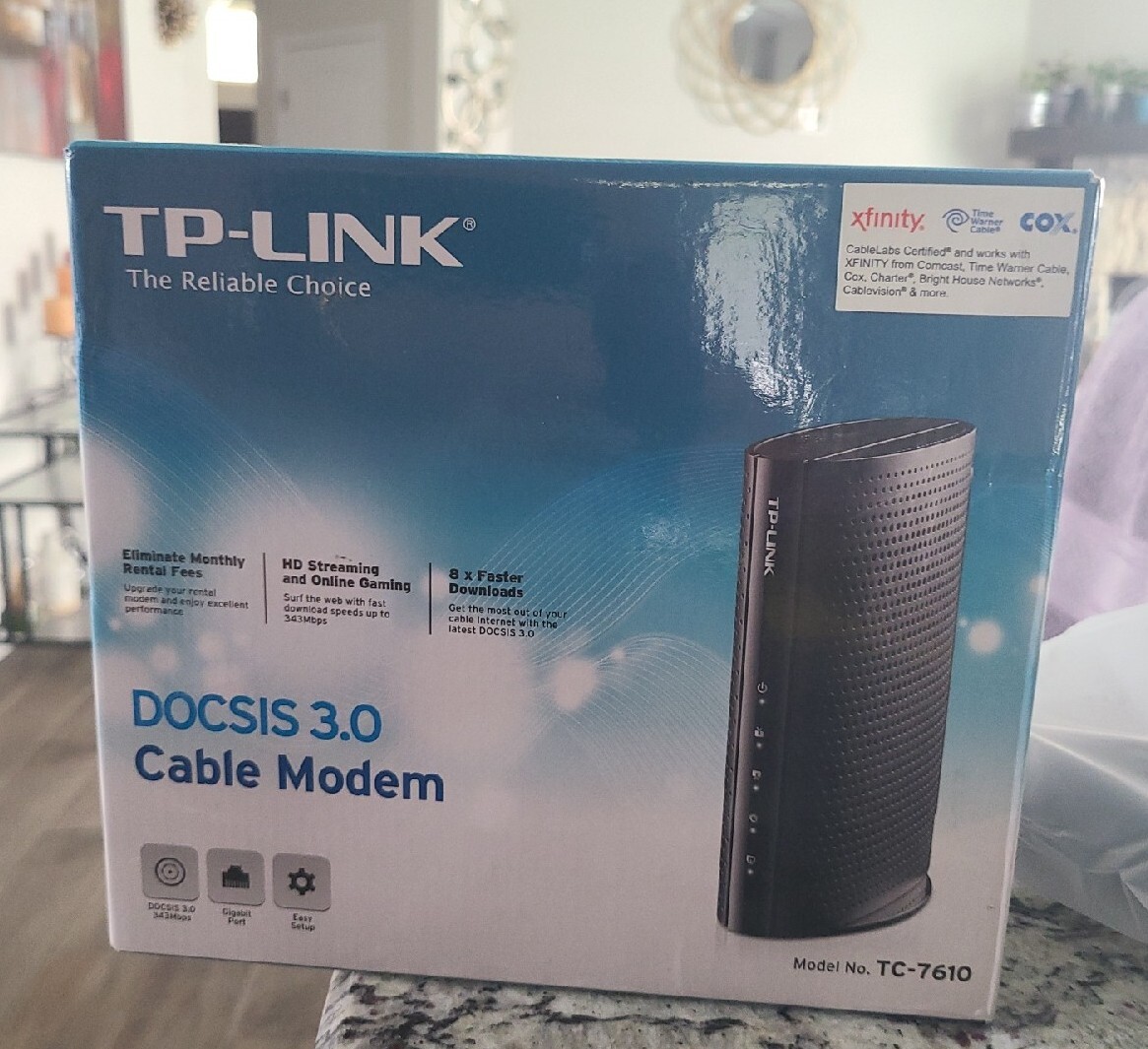 TP-LINK TC-7610 DOCSIS 3.0 Cable Modem – W Power Adapter – Excellent condition