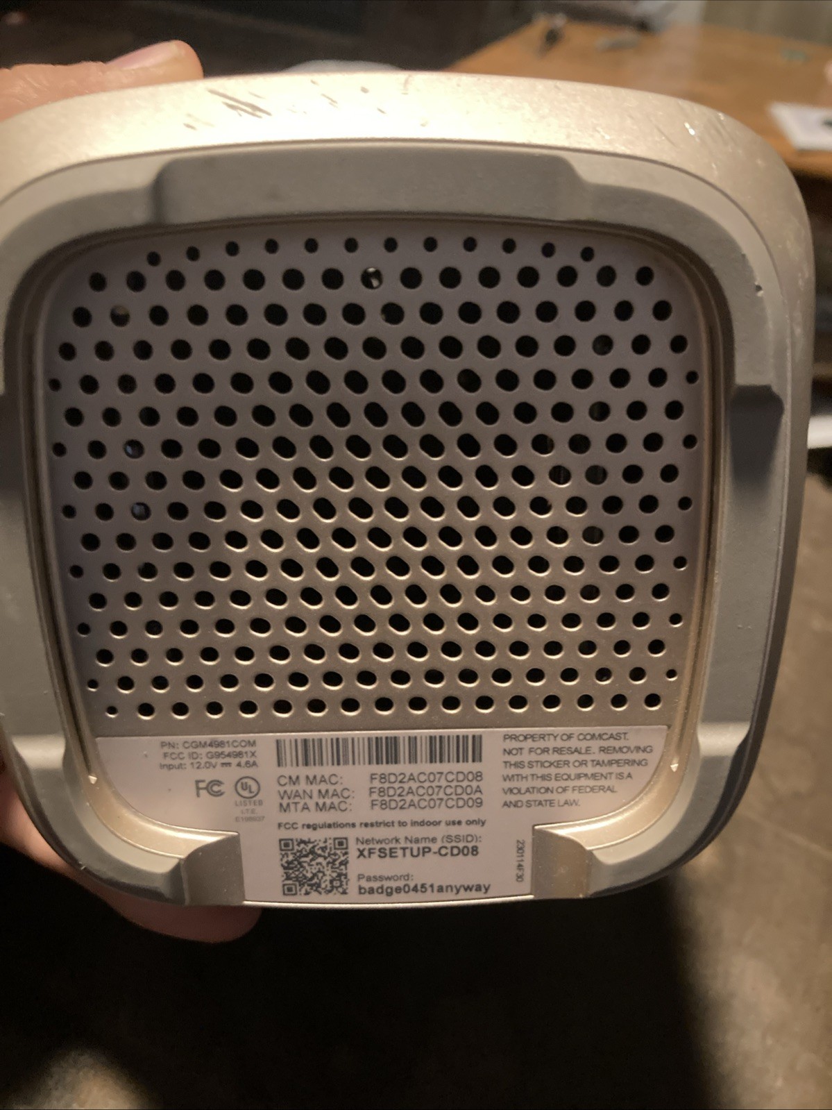 Xfinity xFi Gateway Router XB8-T Triband Wifi CGM4981COM As Is Read Description