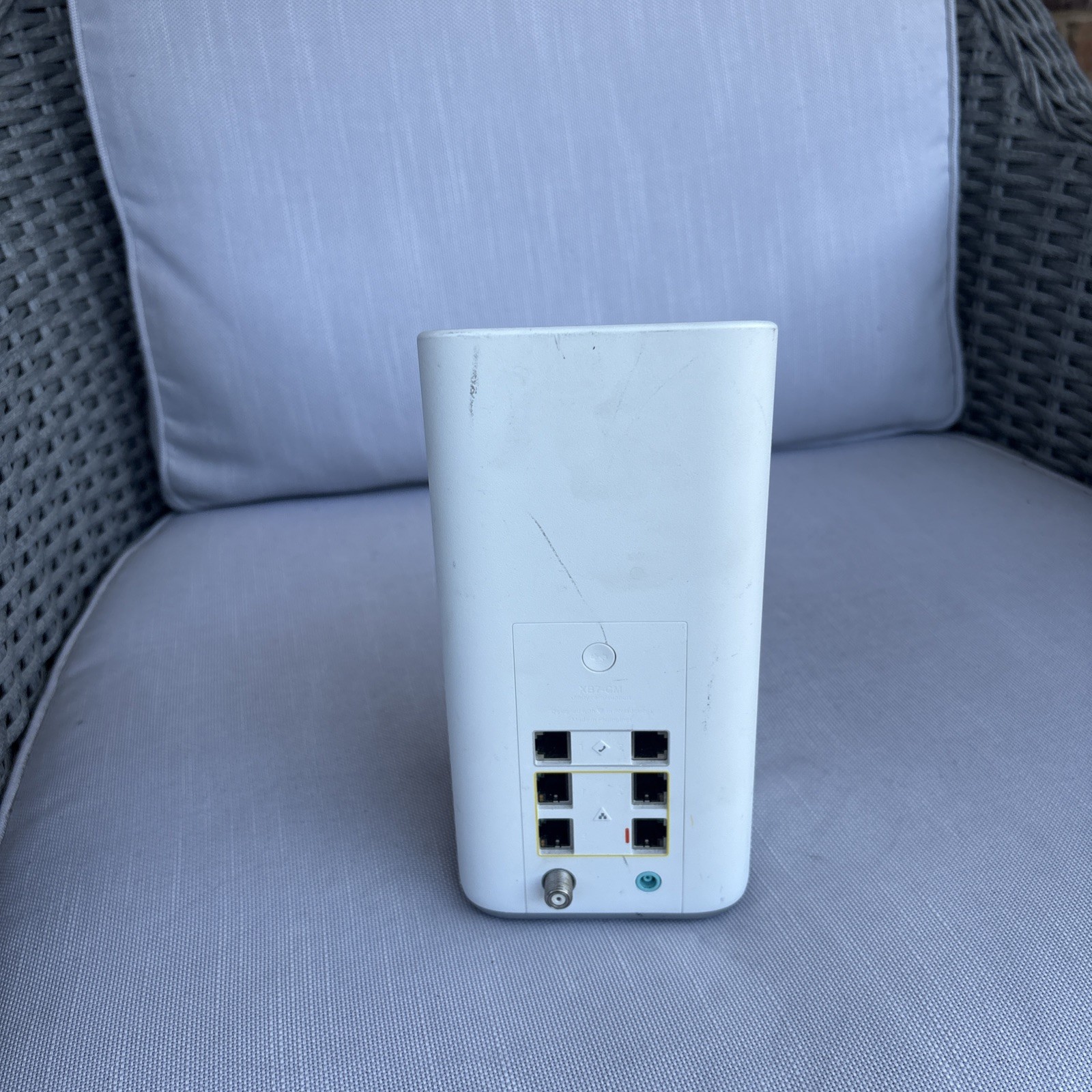 Comcast Xfinity XB7-CM GIGABIT Modem WiFi Router *NO CORDS* – Tested – EUC