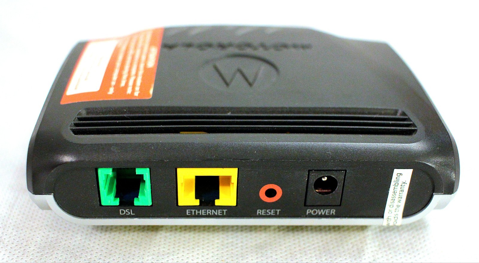 Motorola 3360 (581211-001-00) 24 Mbps DSL/G (no cables included)