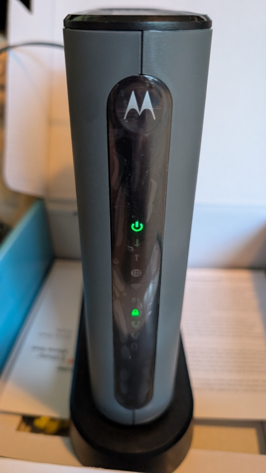Motorola MT7711 24×8 Modem Router Two Phone Ports DOCSIS 3.0 AC1900 Dual Band