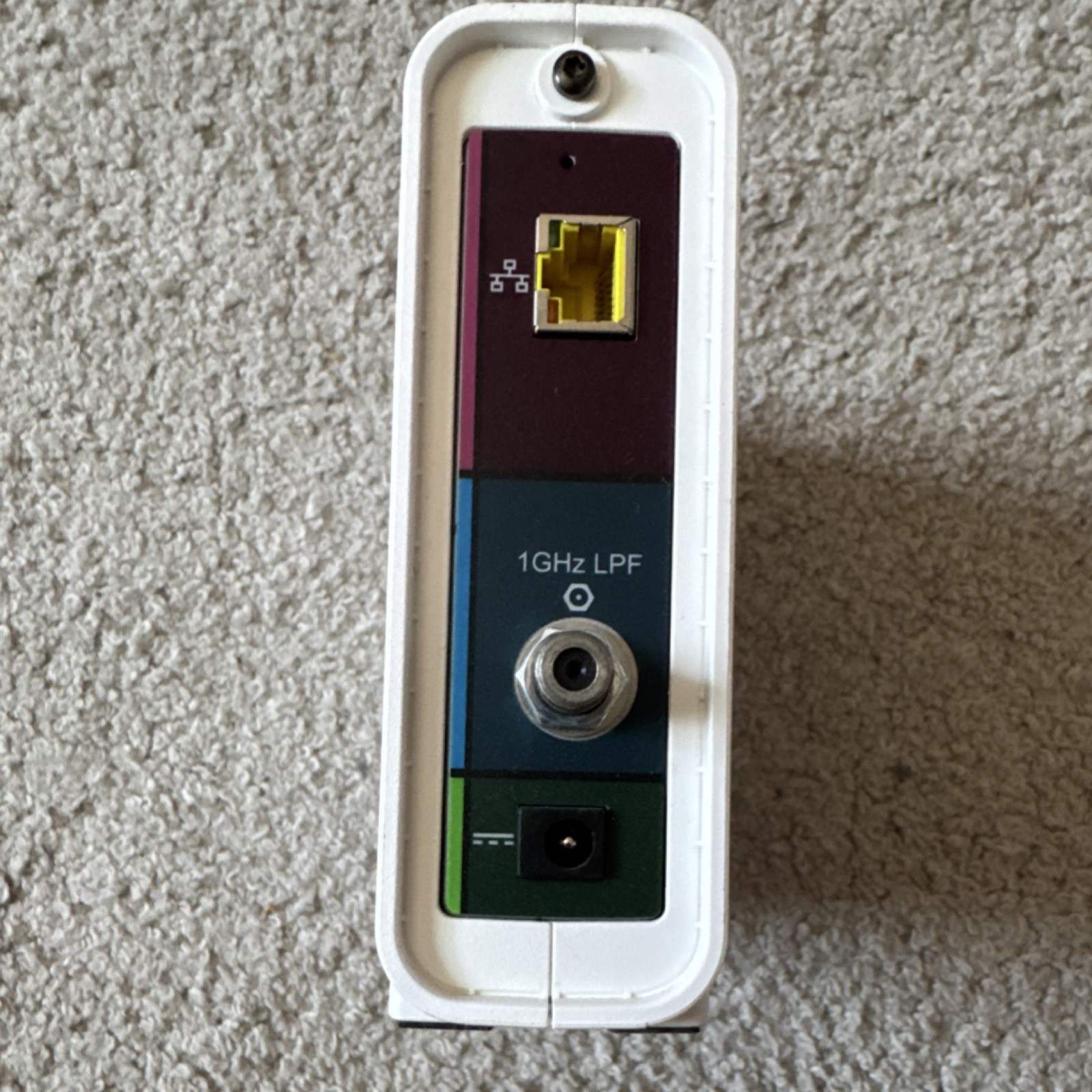 ARRIS SURFboard SB6190 Cable Modem DOCSIS 3.0 White Ethernet RJ-45 Port