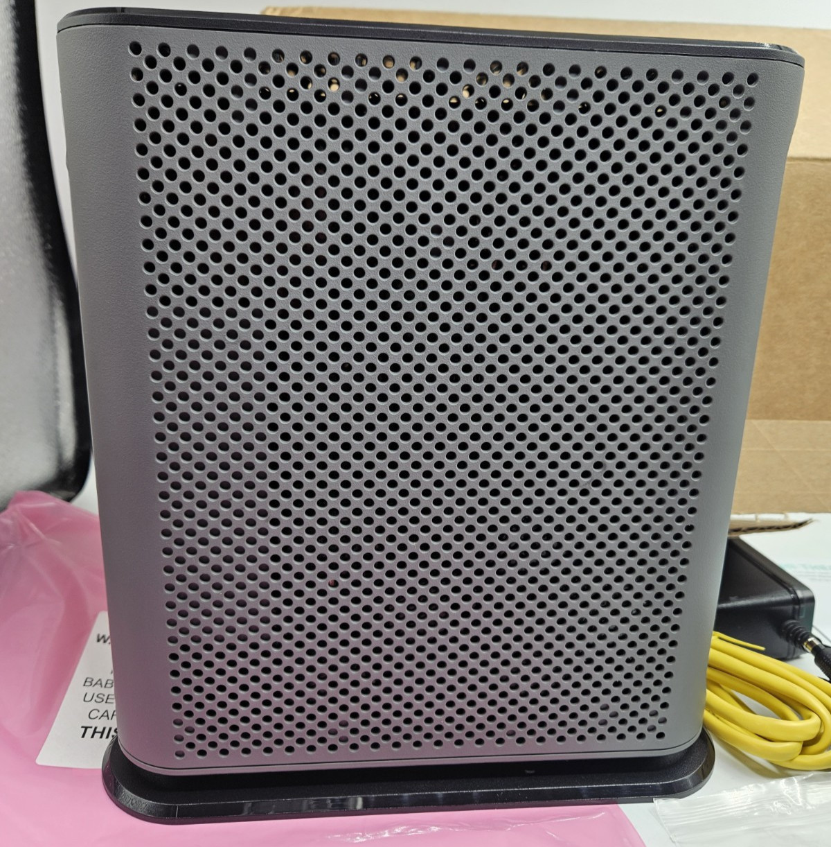 Motorola MG7540-10R (Refurbished) 16×4 686Mbps Cable Modem + AC1600 DOCSIS 3.0