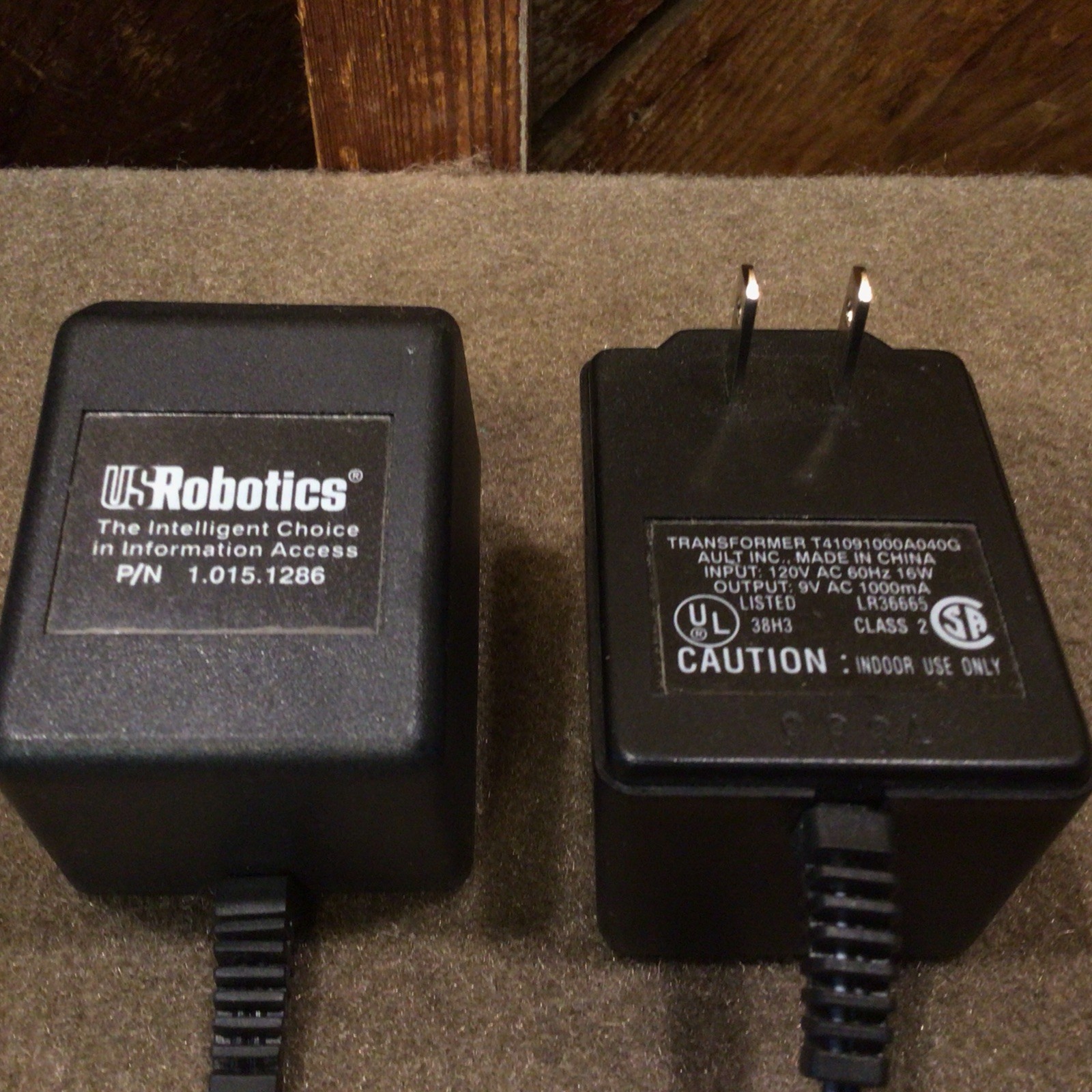 Two (2) U.S. Robotics AC Power Adapter 9V AC T41091000A040G 1.015.1286 TESTED