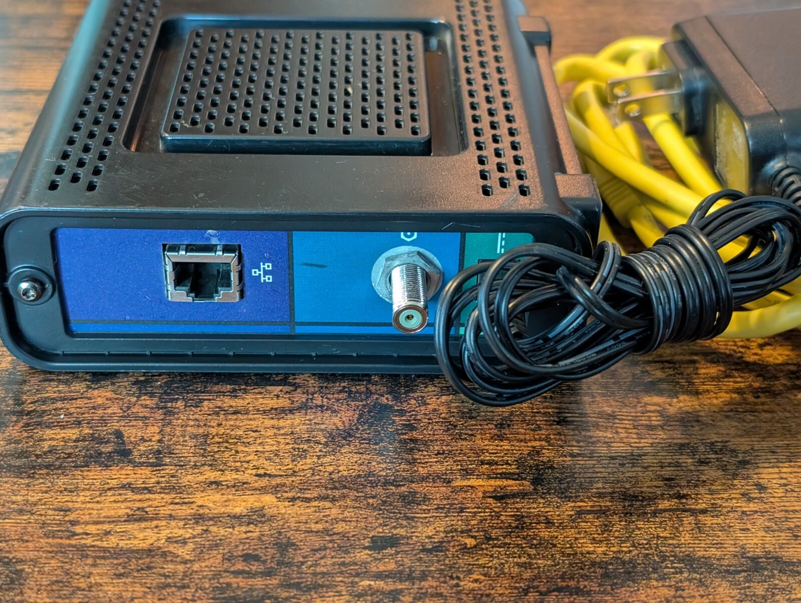Motorola SURFboard SB6180 DOCSIS 3.0 Cable Modem with Power Cable and Ethernet