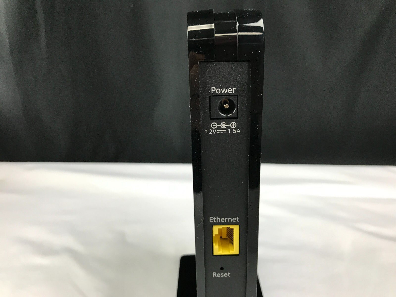 NETGEAR CM500 Cable Modem – 680 Mbps – Black