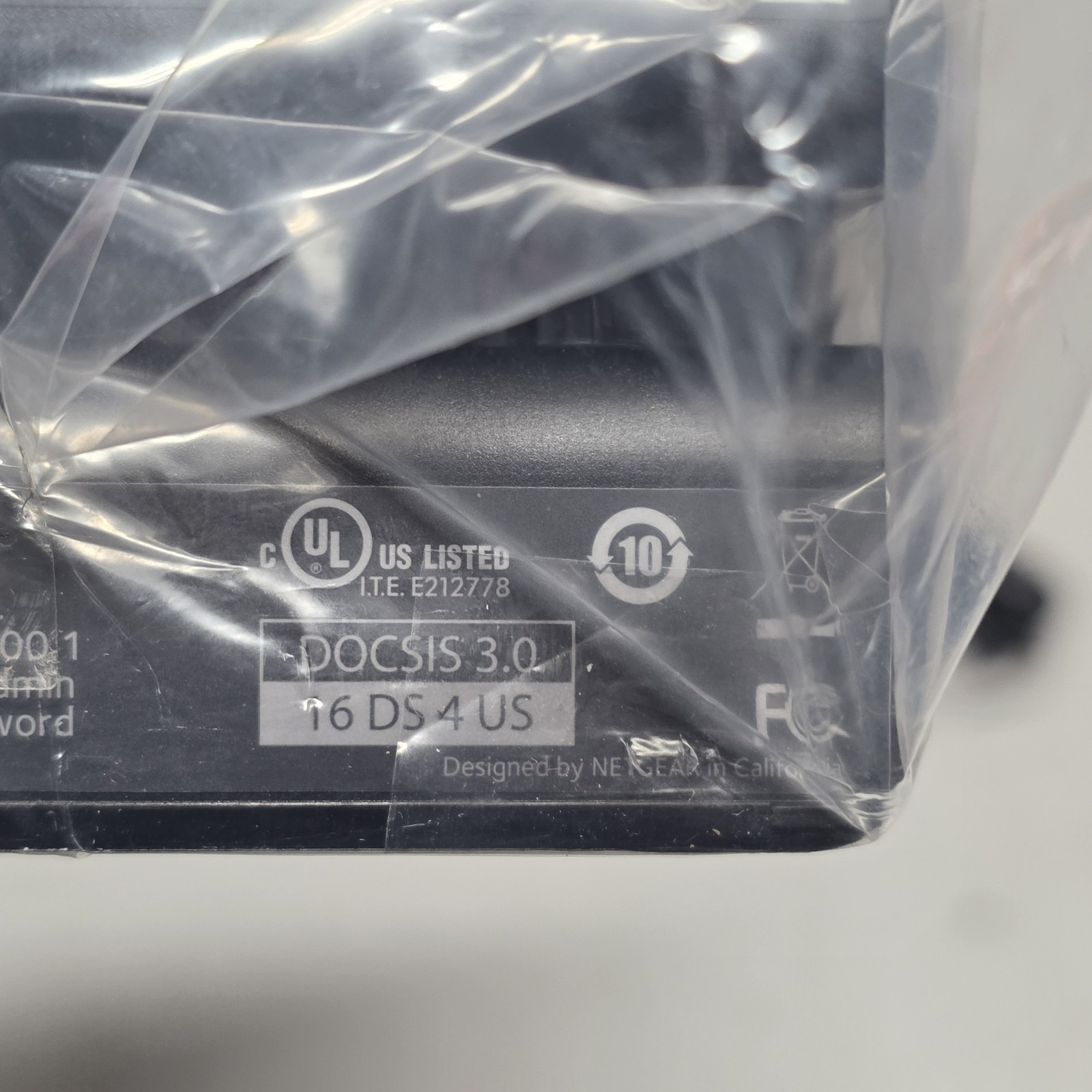 NETGEAR CM500 DOCSIS 3.0 High Speed Cable Modem 16×4 Up to 680 Mbps