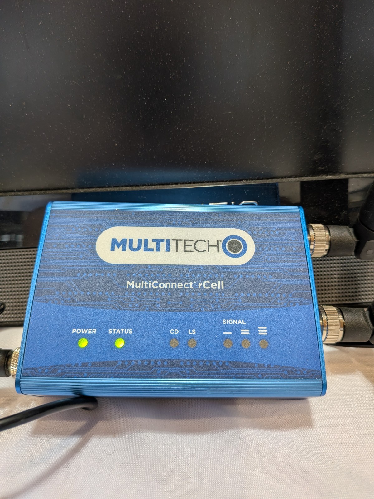 Multitech Systems MTR-LVW2-B07 – With Power Cord – Working