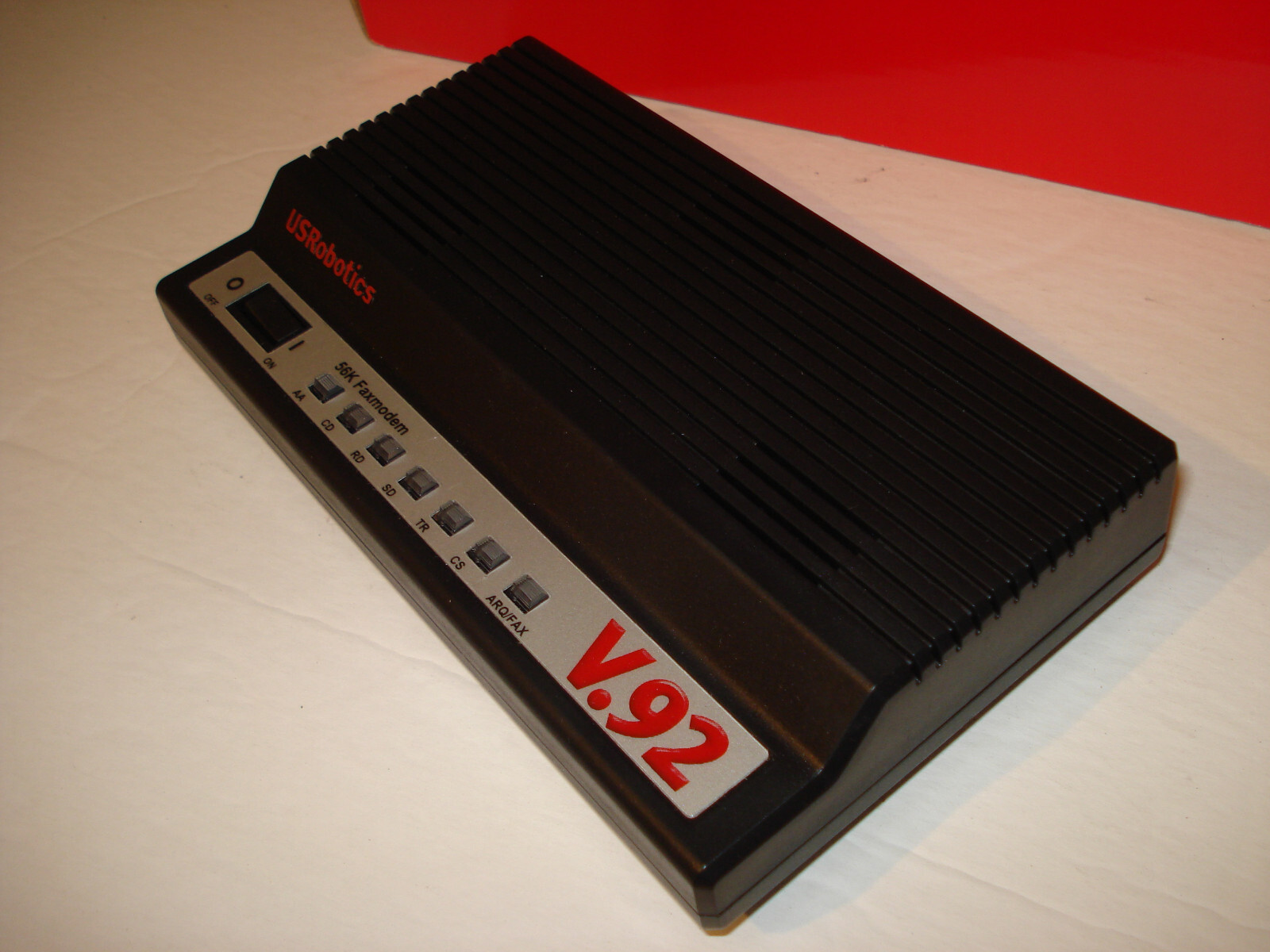 US ROBOTICS 56K MODEM Includes V.92 and V.90 ITU Standard Technologies # 5686E