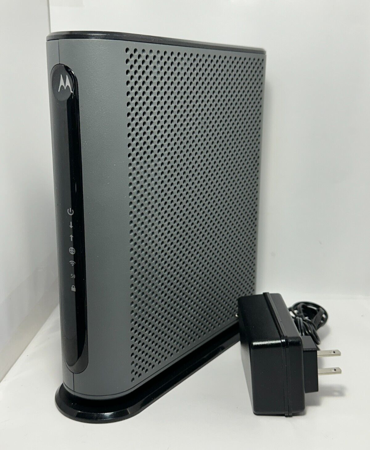 Motorola MG7550 Modem w/ Dual Band Wifi Comcast Xfinity, Cox, Spectrum