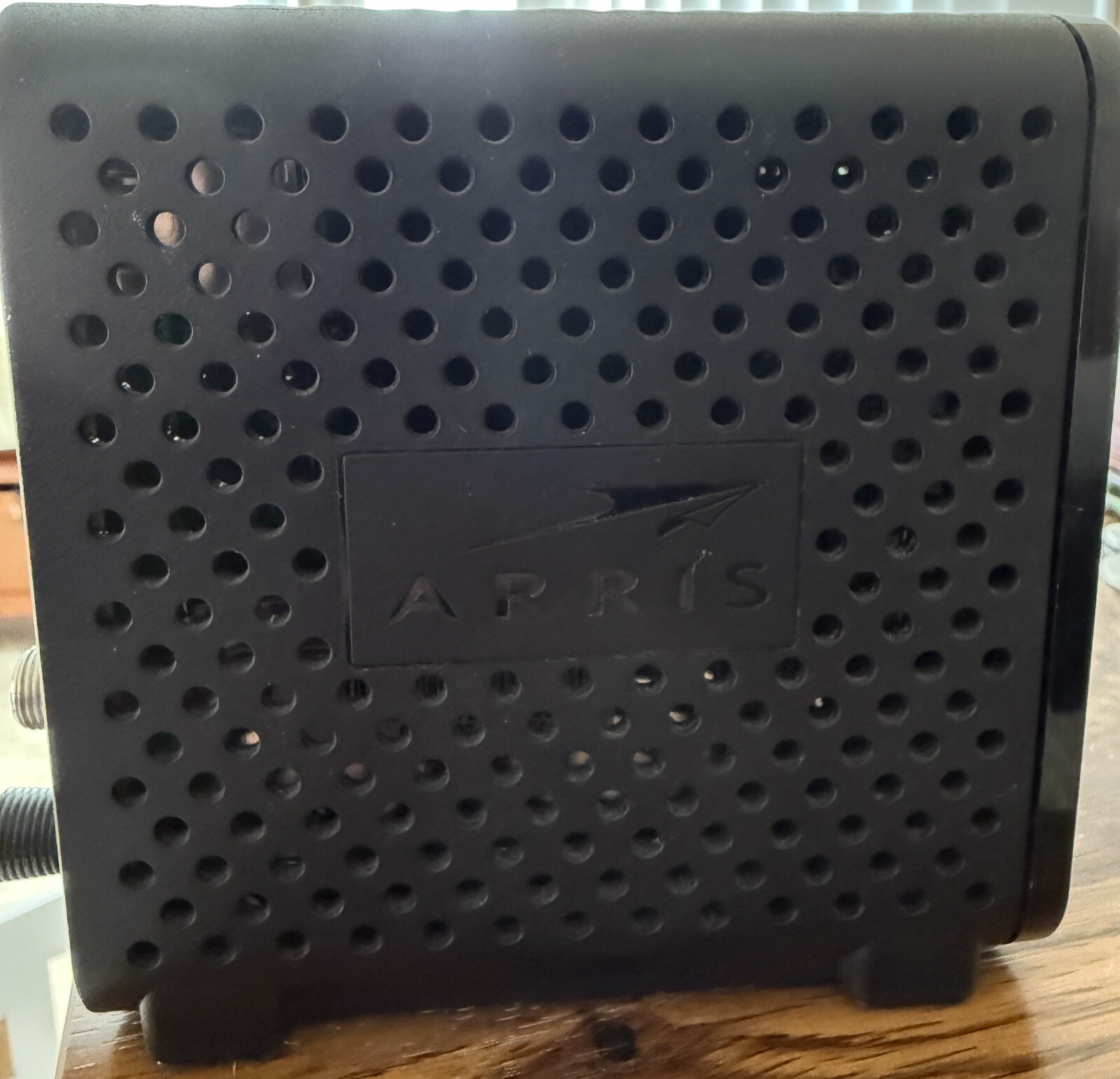 ARRIS Touchstone SB6182 DOCSIS 3.0 Mini Cable Modem – Works Great