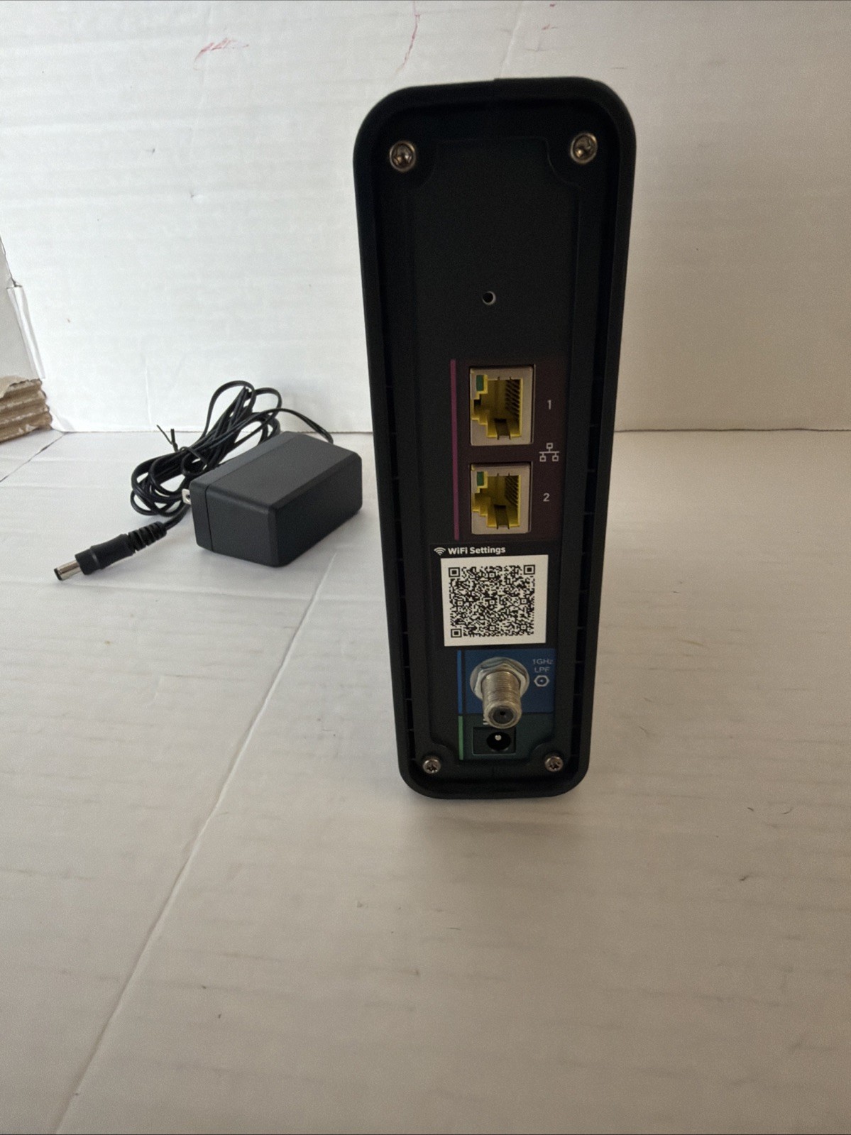 ARRIS SBG10 SURFboard AC1600 Dual-Band Cable Modem Router – Black