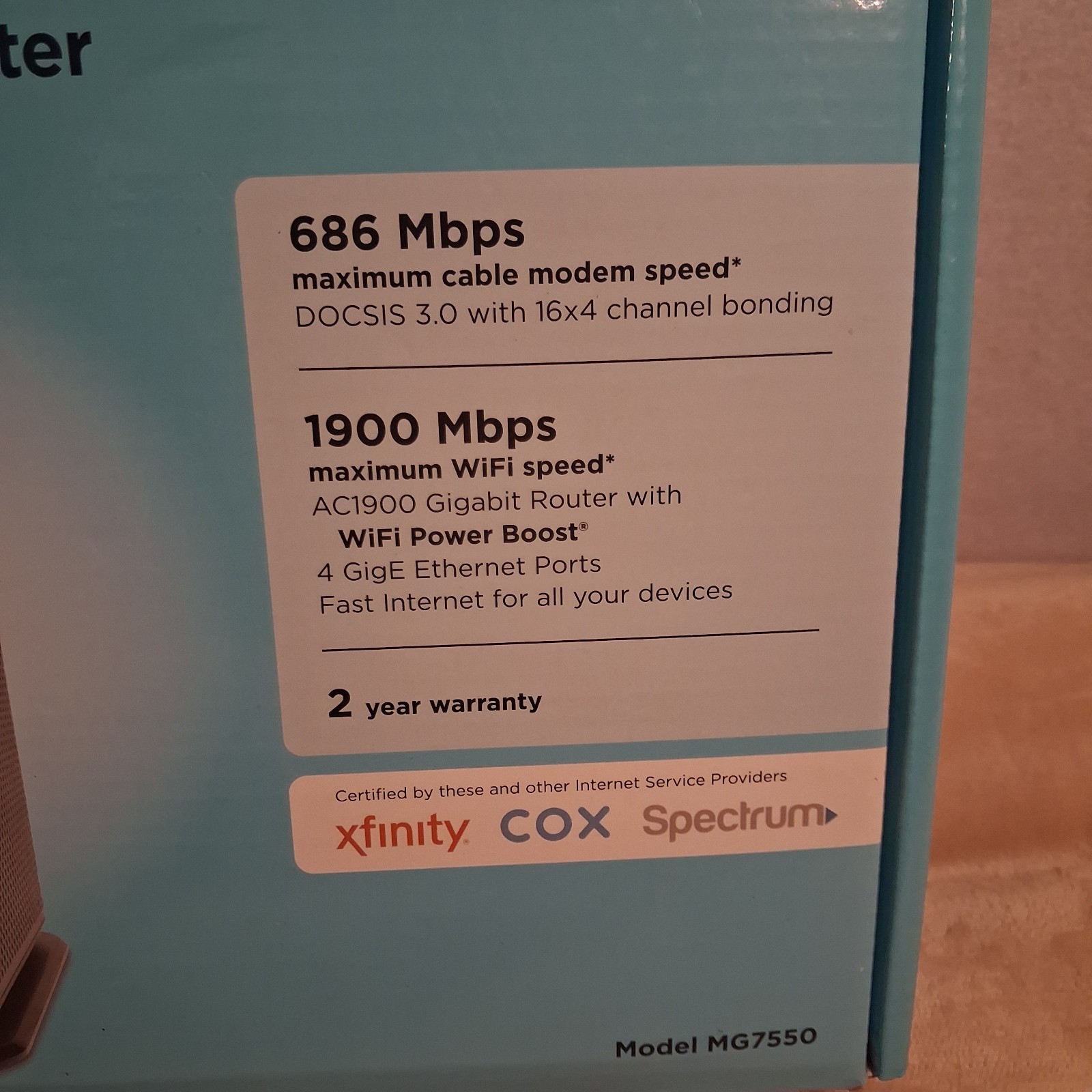 Motorola MG7550 16×4 DOCSIS 3.0 Cable Modem AC1900 Dual Band WiFi Router Combo