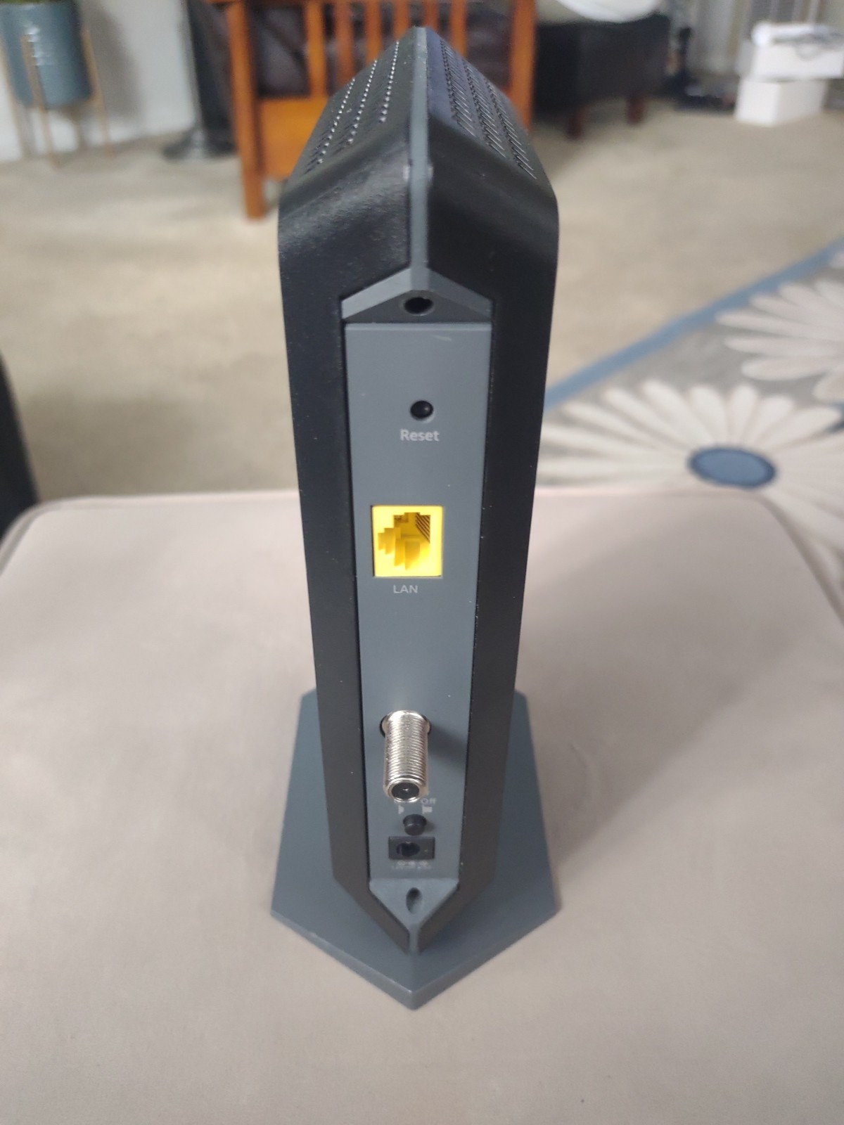 Netgear CM1000v2 DOCSIS 3.1 Ultra High Speed Cable Modem Router | Tested