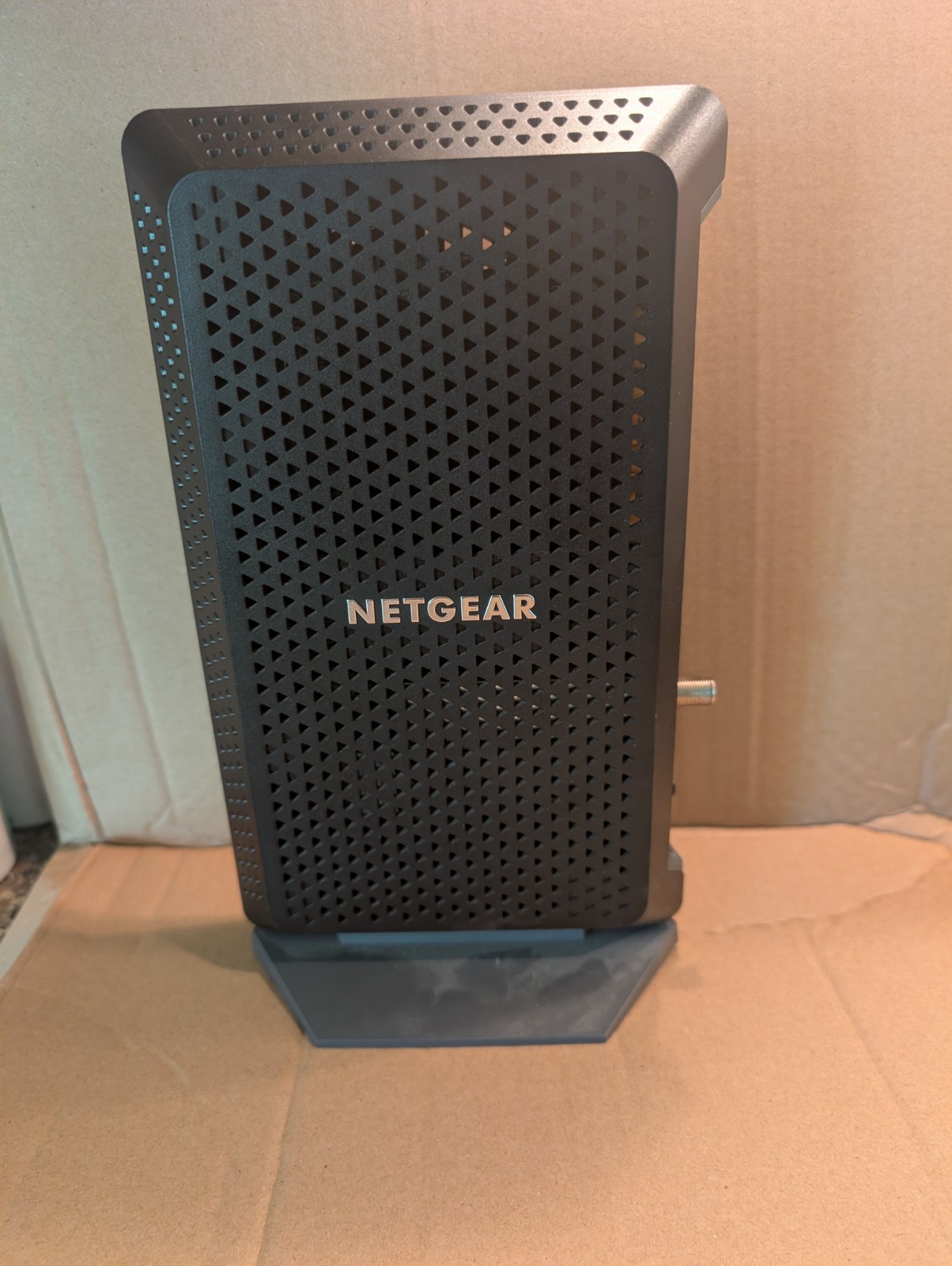 NETGEAR Voice Cable Modem CM1150V