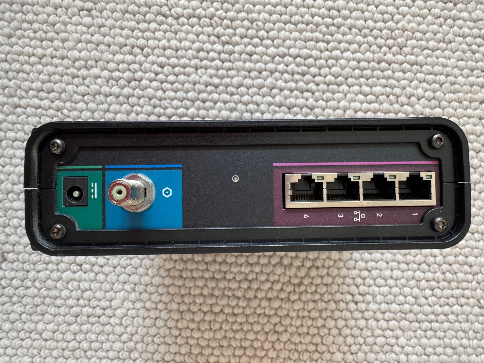 Motorola SBG6580 Surfboard eXtreme DOCSIS 3.0 Wireless Cable Modem Gateway(Used)