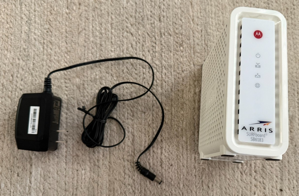 ARRIS SURFboard SB6183 Cable Modem