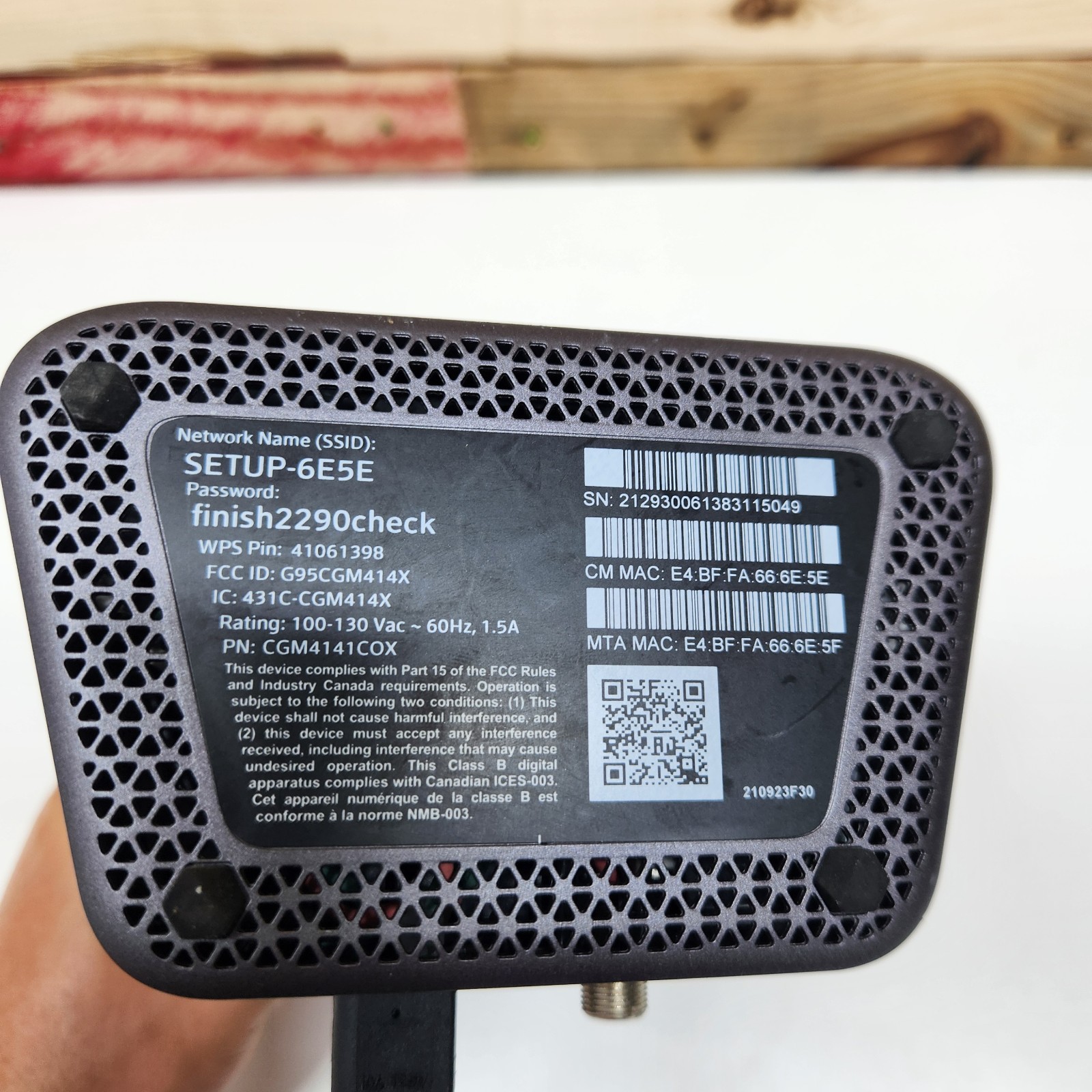 Cox Panoramic Cable Modem WIFI Gateway Modem/Router CGM4141COX