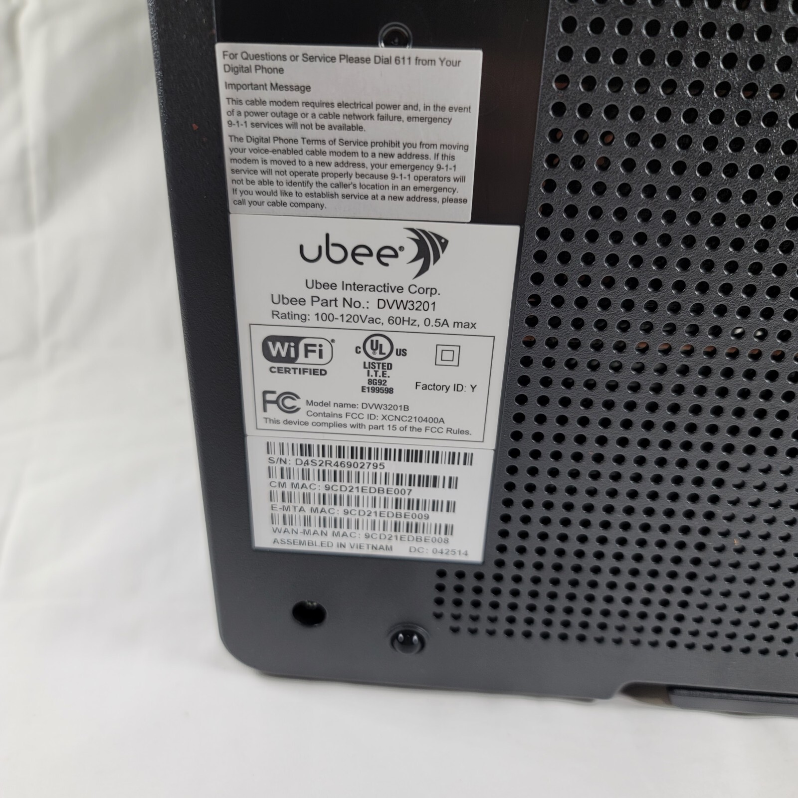 Ubee DVW3201B Wireless Cable Modem -No Power Cord