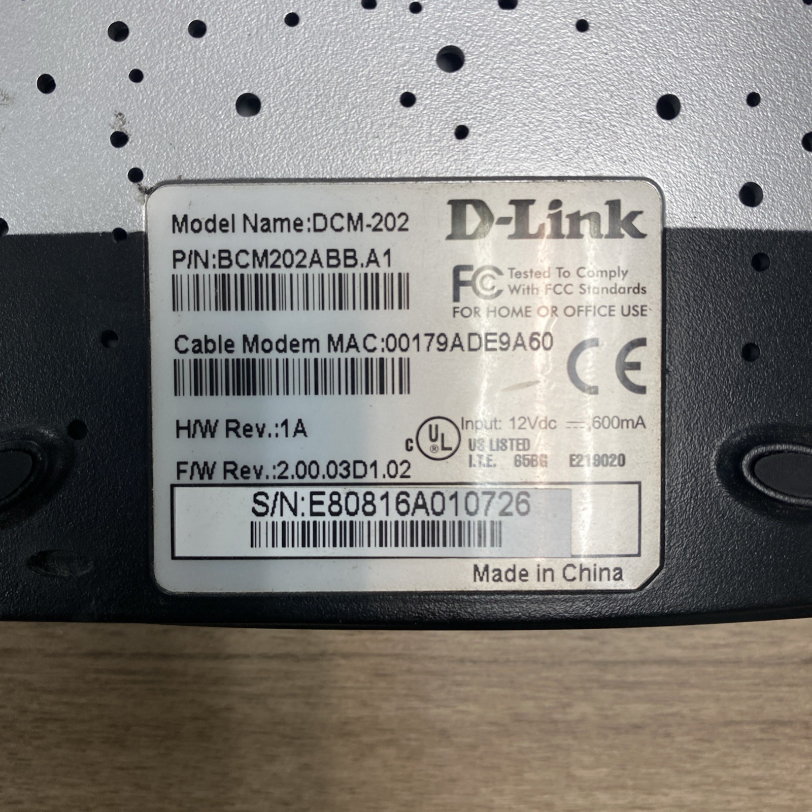 D-Link DCM-202 Broadband Cable Modem DOCSIS 2.0 Cable Modem
