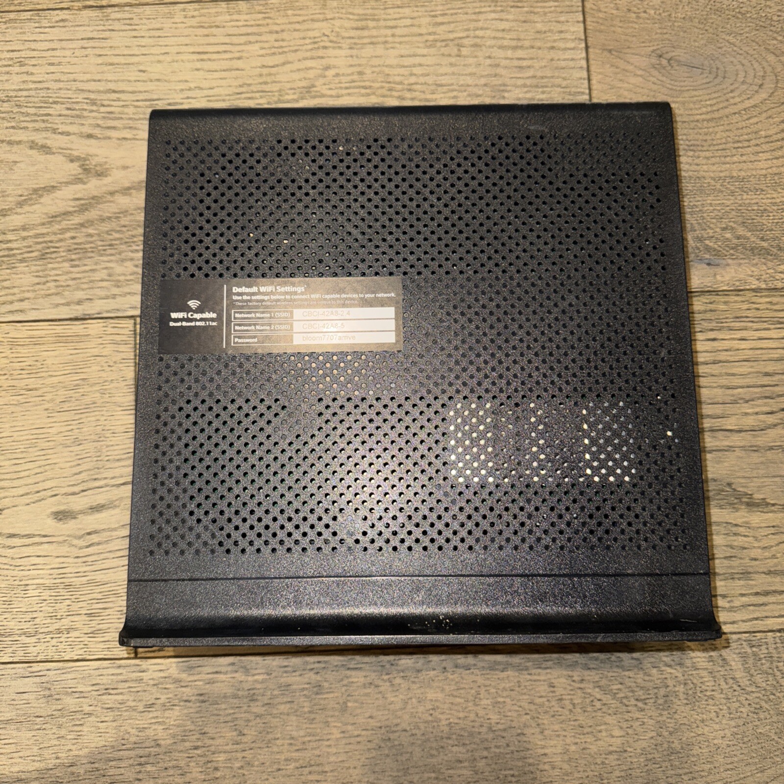 Technicolor DPC3941B Comcast Business Dual Band WiFi Cable Modem Router