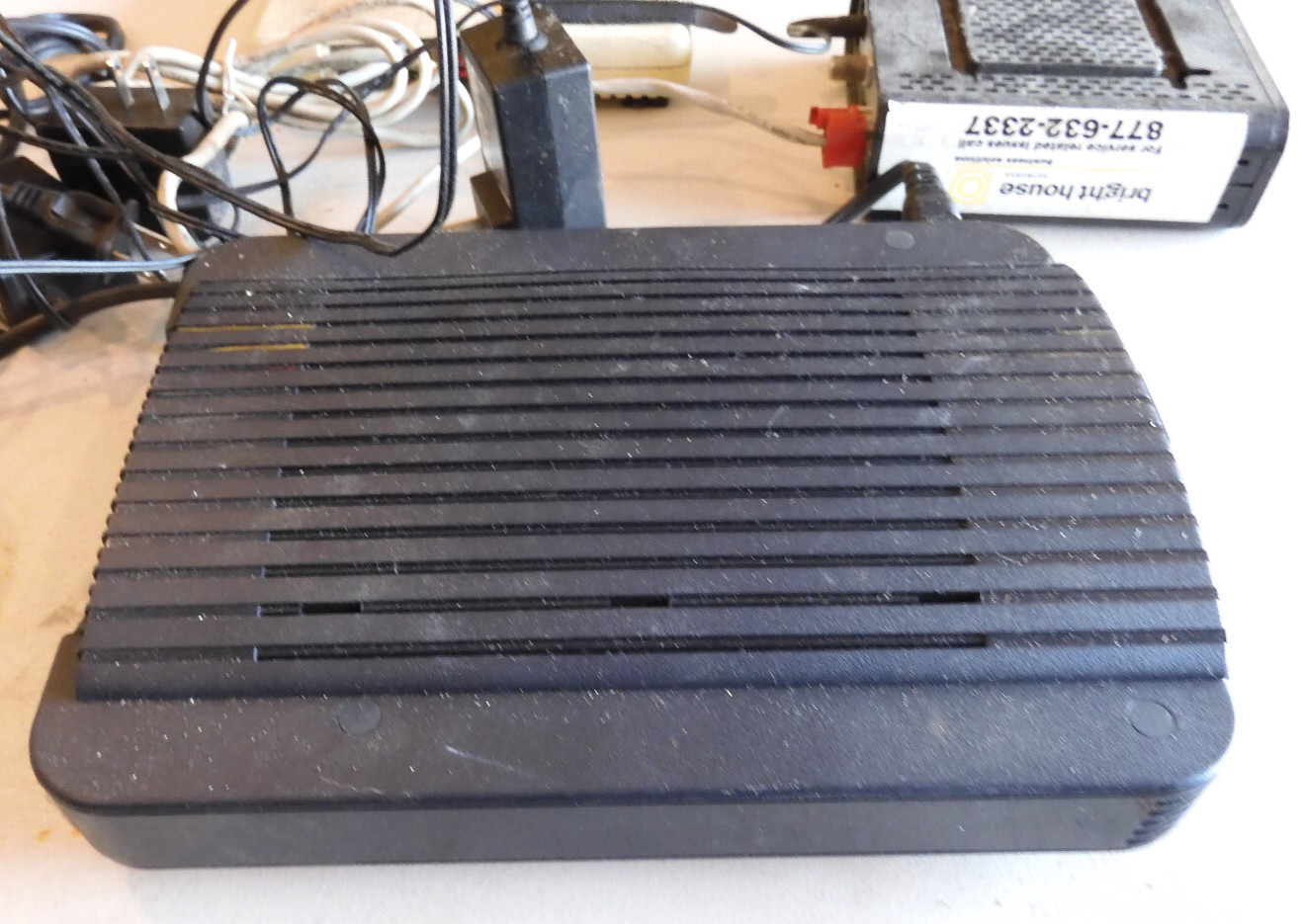 Arris DG1670A Model Router Dual Band P/N DG00DLQ1670 & SURFboard SB6141 & Ruckus