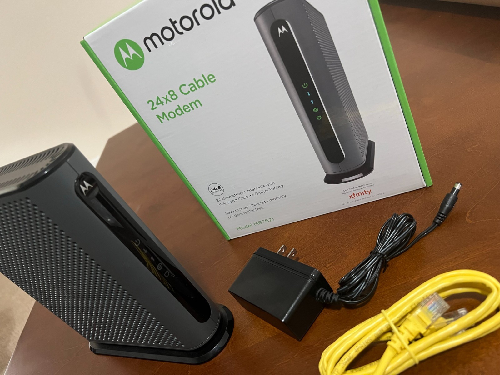Motorola MB7621 Cable Modem (Used, Good Condition) – Reliable High-Speed Interne