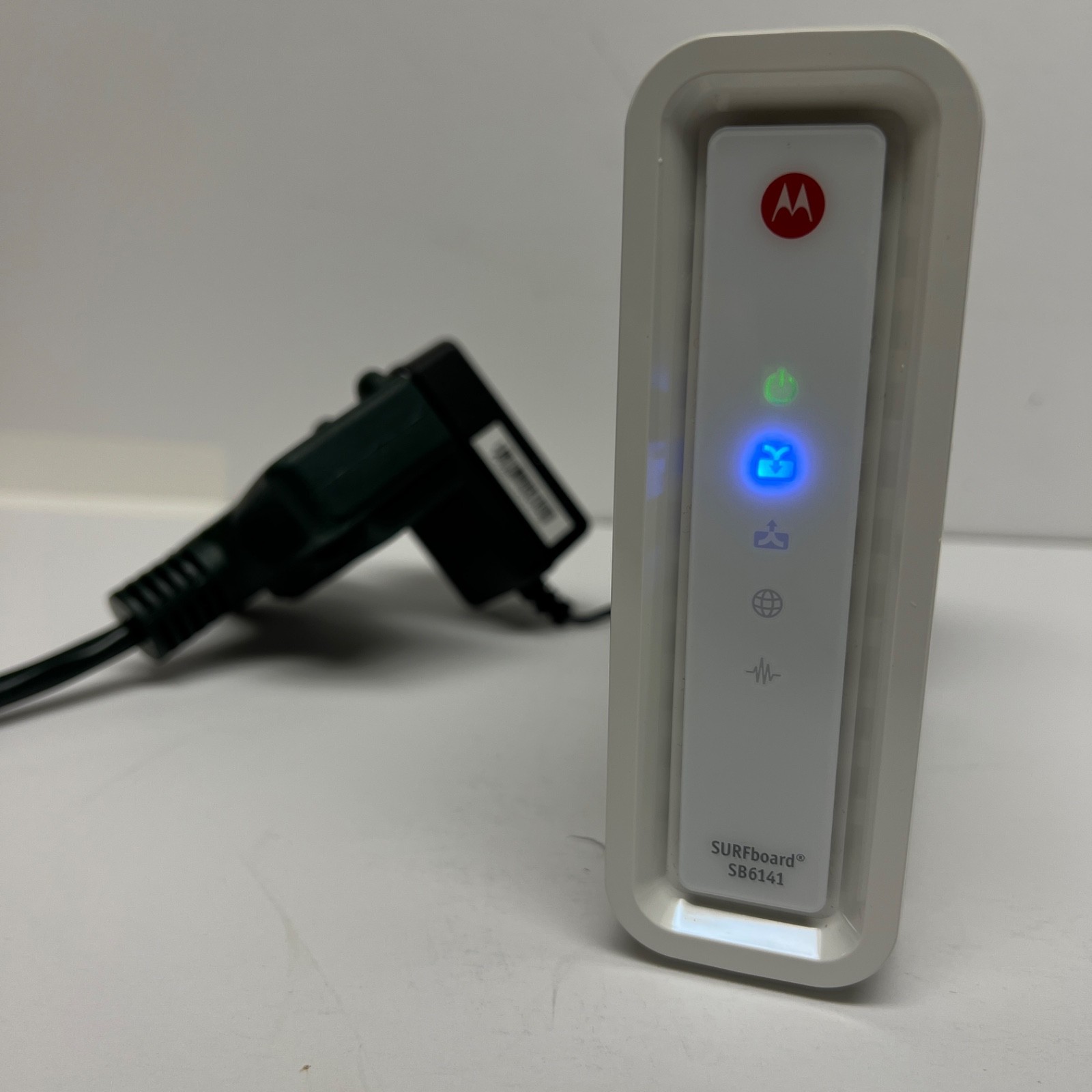 Motorola Arris Surfboard Modem SB6141 White DOCSIS 3.0 400 Series 581902-022-00