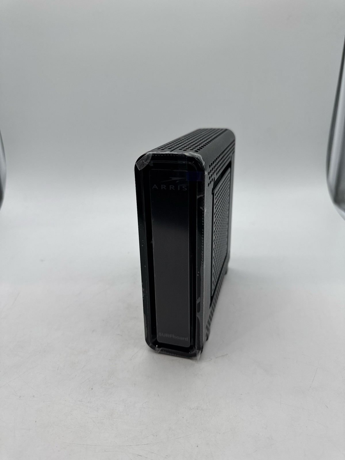 ARRIS SBG10 Cable Modem Router Combo DOCSIS 3.0 AC1600 Gigabit Black