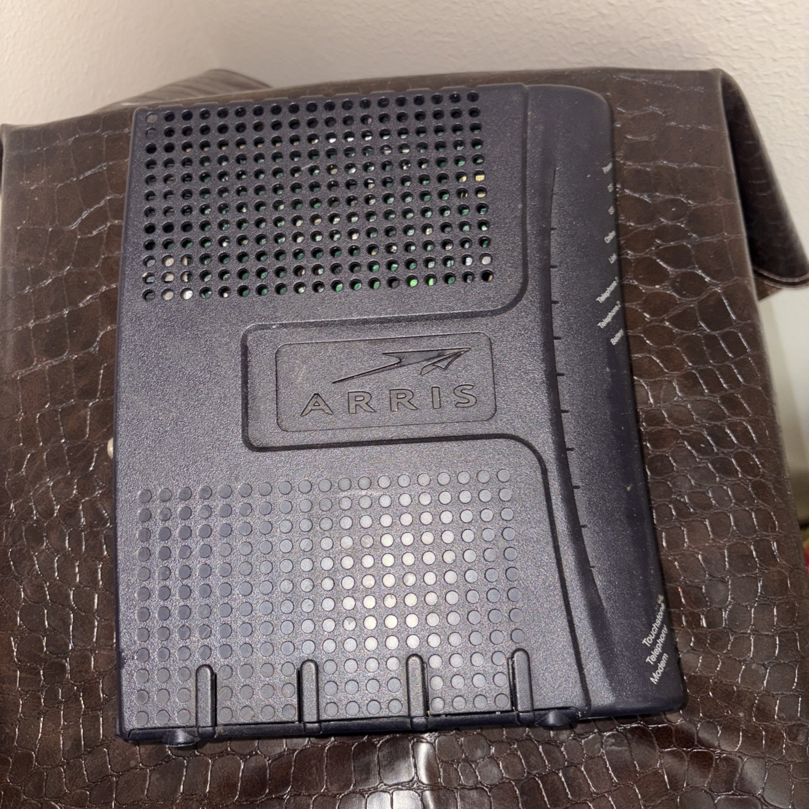 Arris Model TM502G Wireless Telephony Modem
