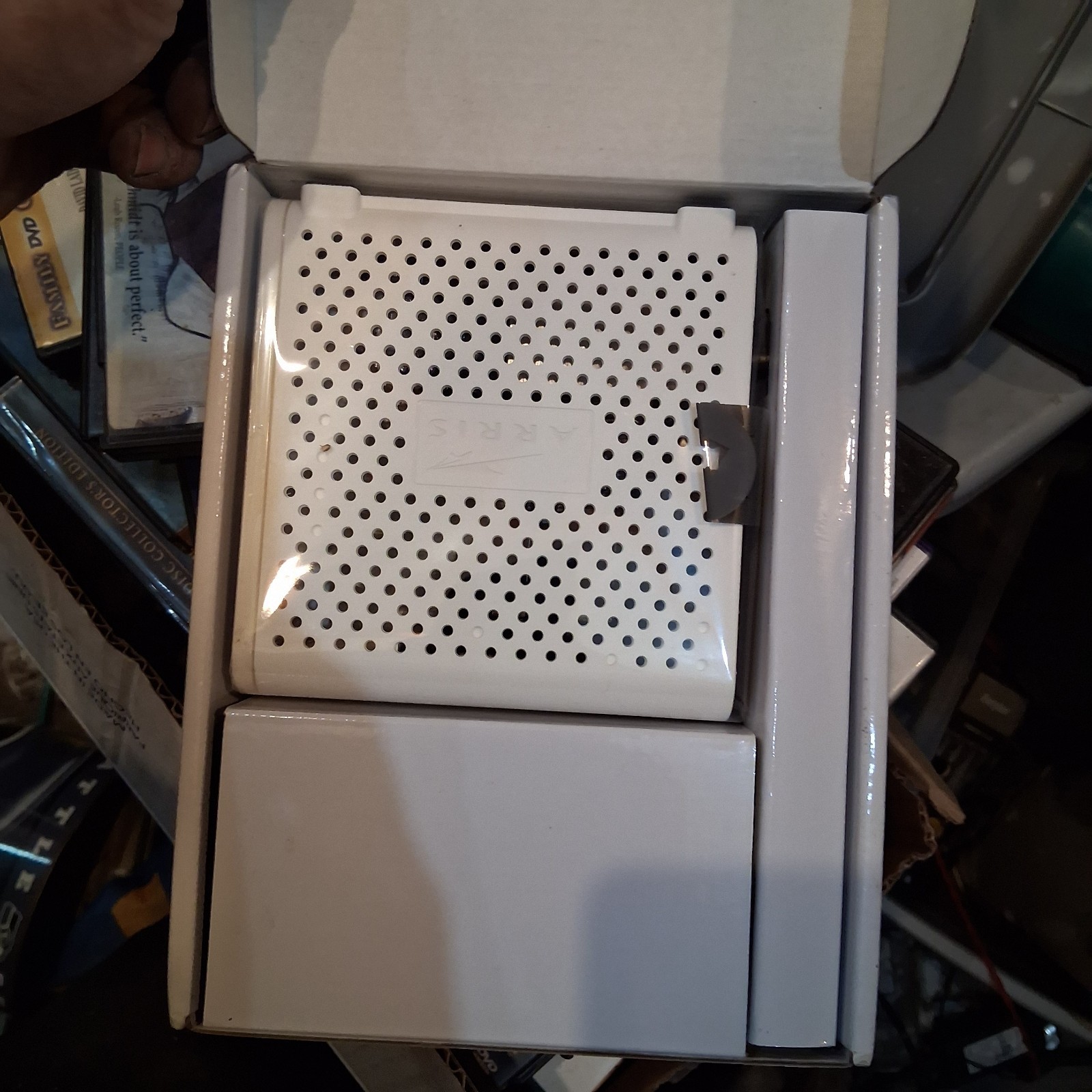 ARRIS SURFboard SB6183 DOCSIS 3.0 Cable Modem 686 Mbps Open Box New