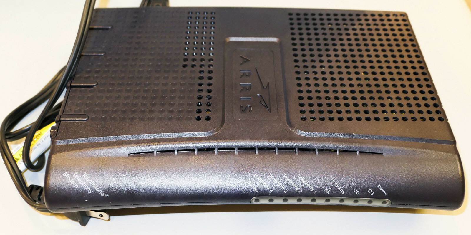 Arris TM604G 4 telephone port +Docsis 2.0 Cable modem w/ battery back up