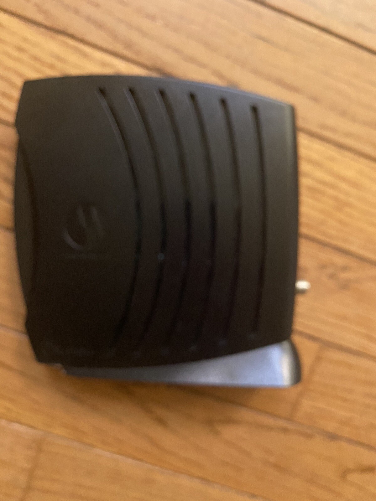 Motorola SURFboard SB5120 (505788-006-00) 38.91 Mbps Cable Modem